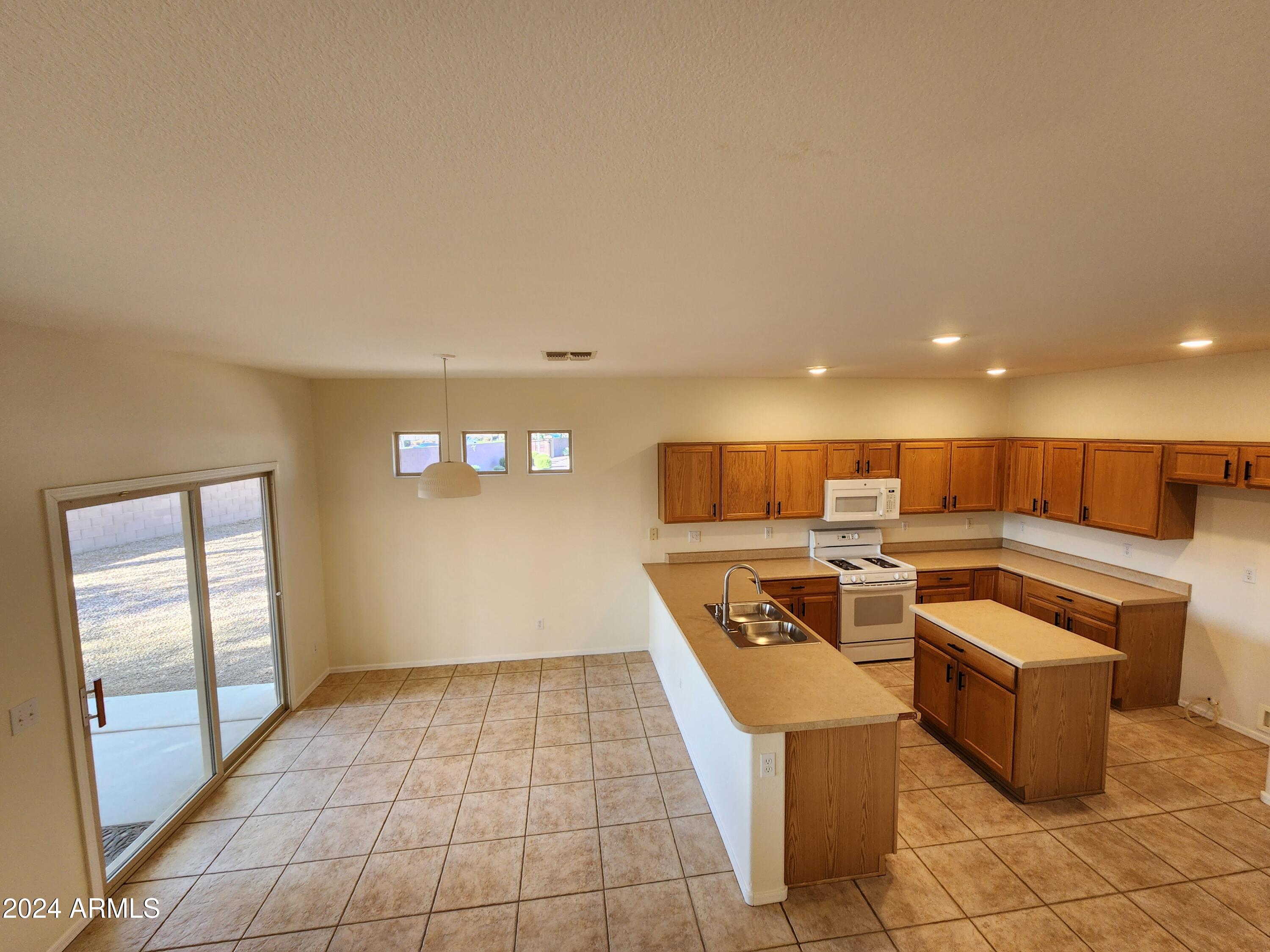 6362 S CALLAWAY Drive