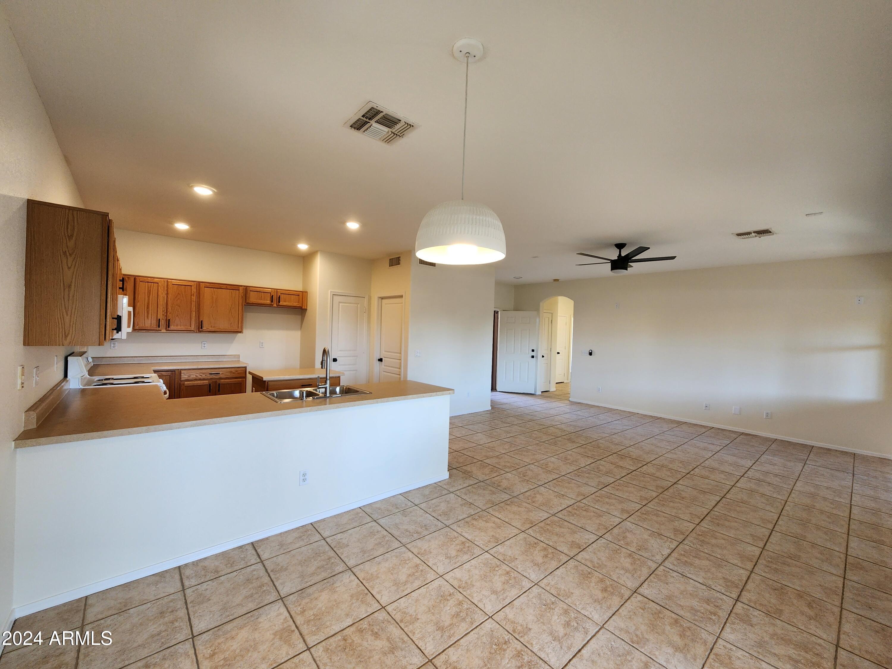 6362 S CALLAWAY Drive