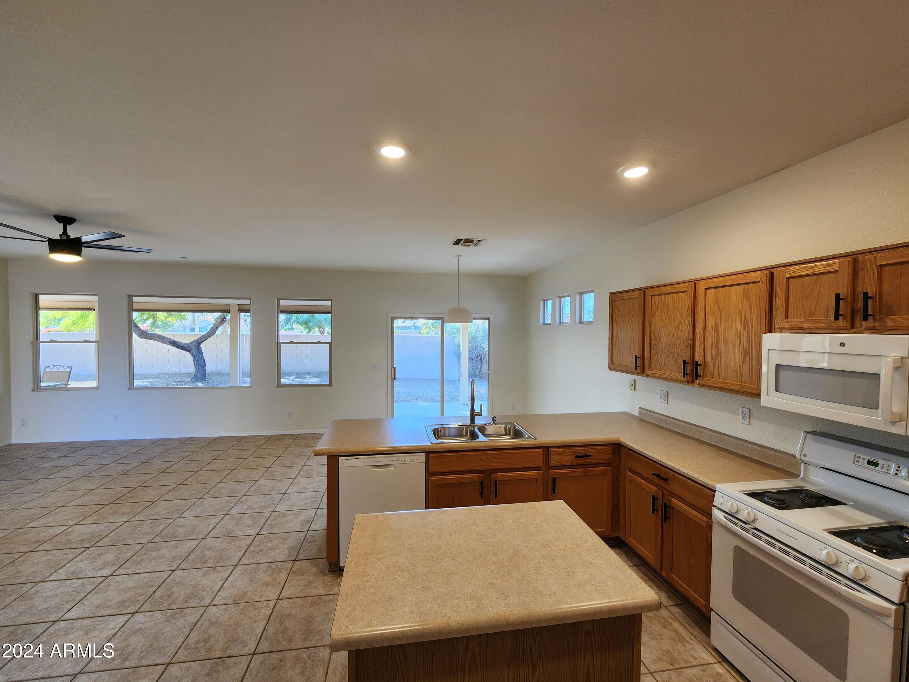 6362 S CALLAWAY Drive