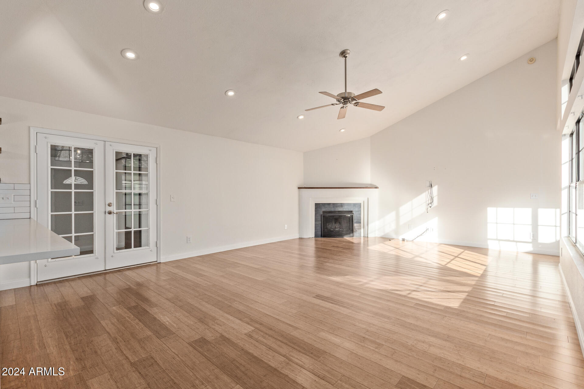 1920 E PALOMINO Drive