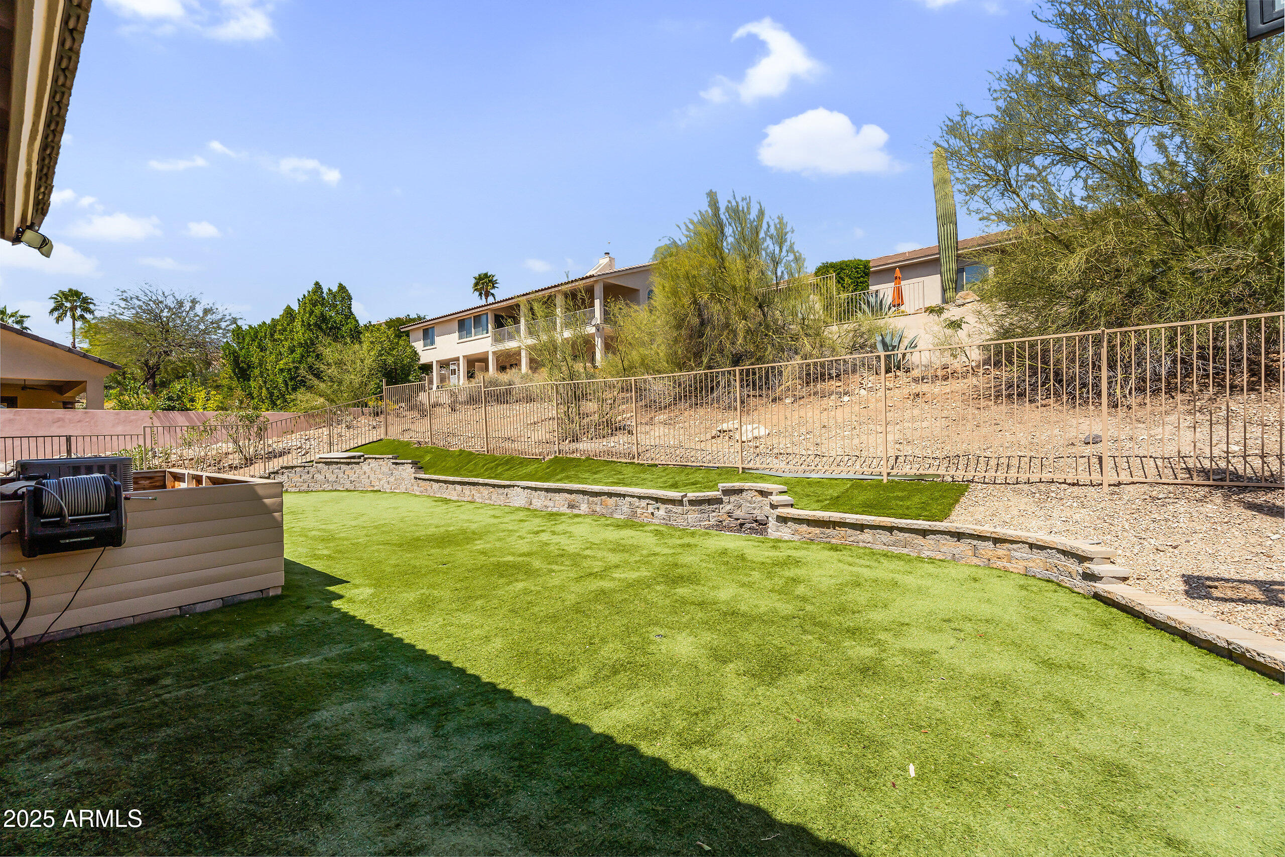 15532 E CAVERN Drive