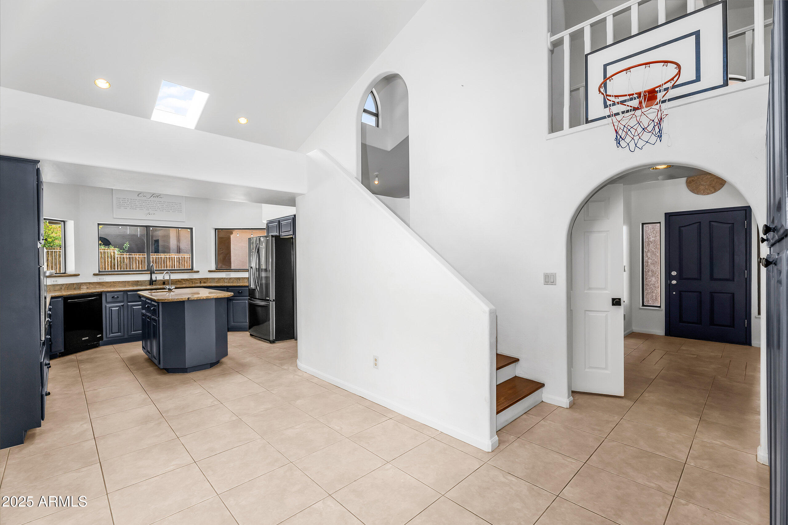 15532 E CAVERN Drive
