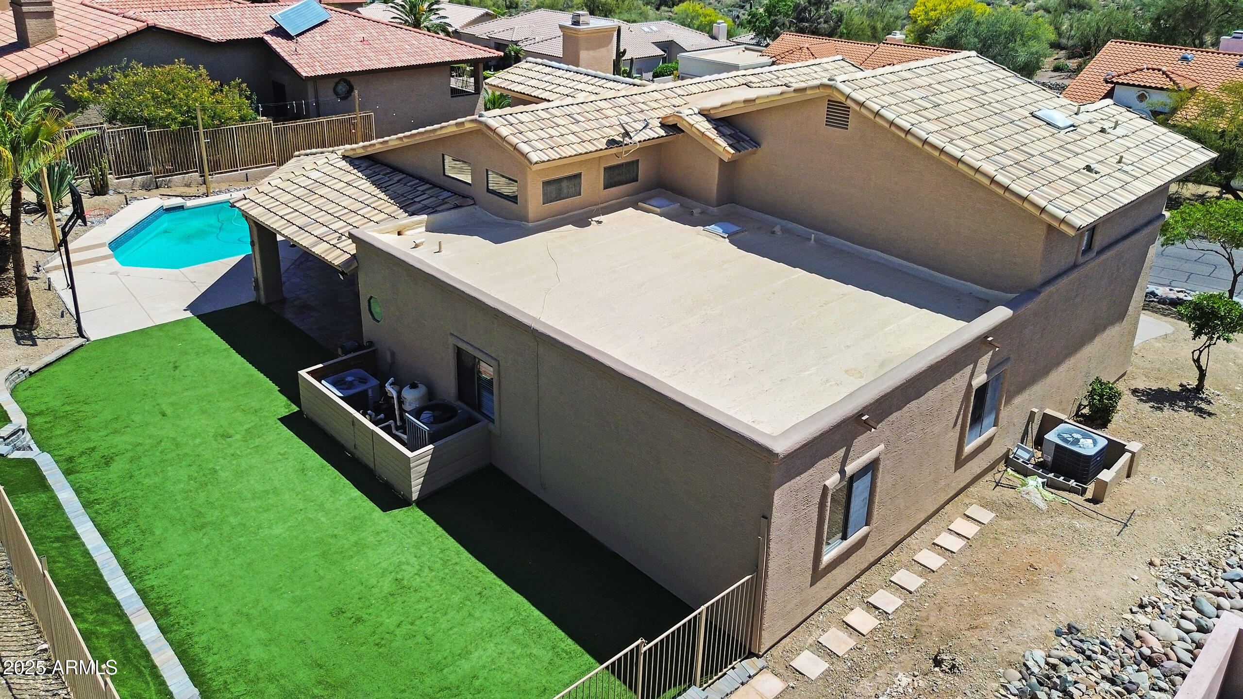 15532 E CAVERN Drive