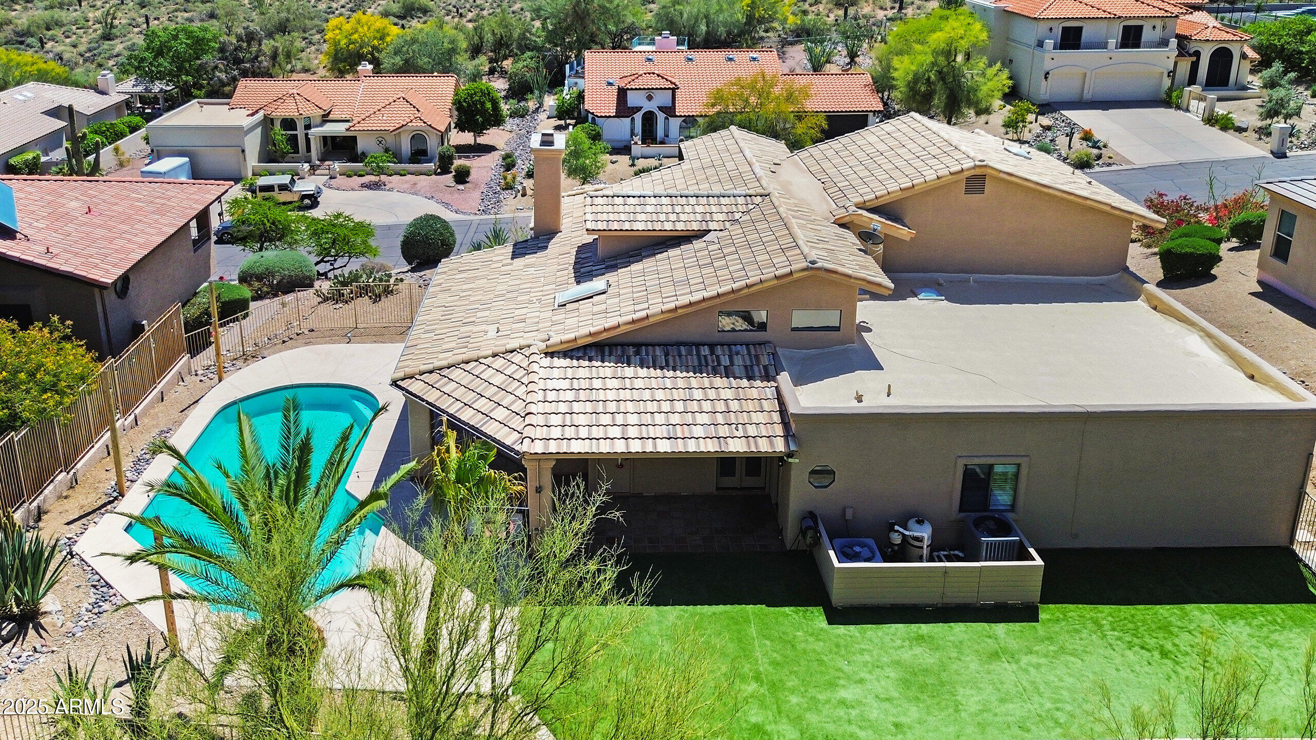 15532 E CAVERN Drive