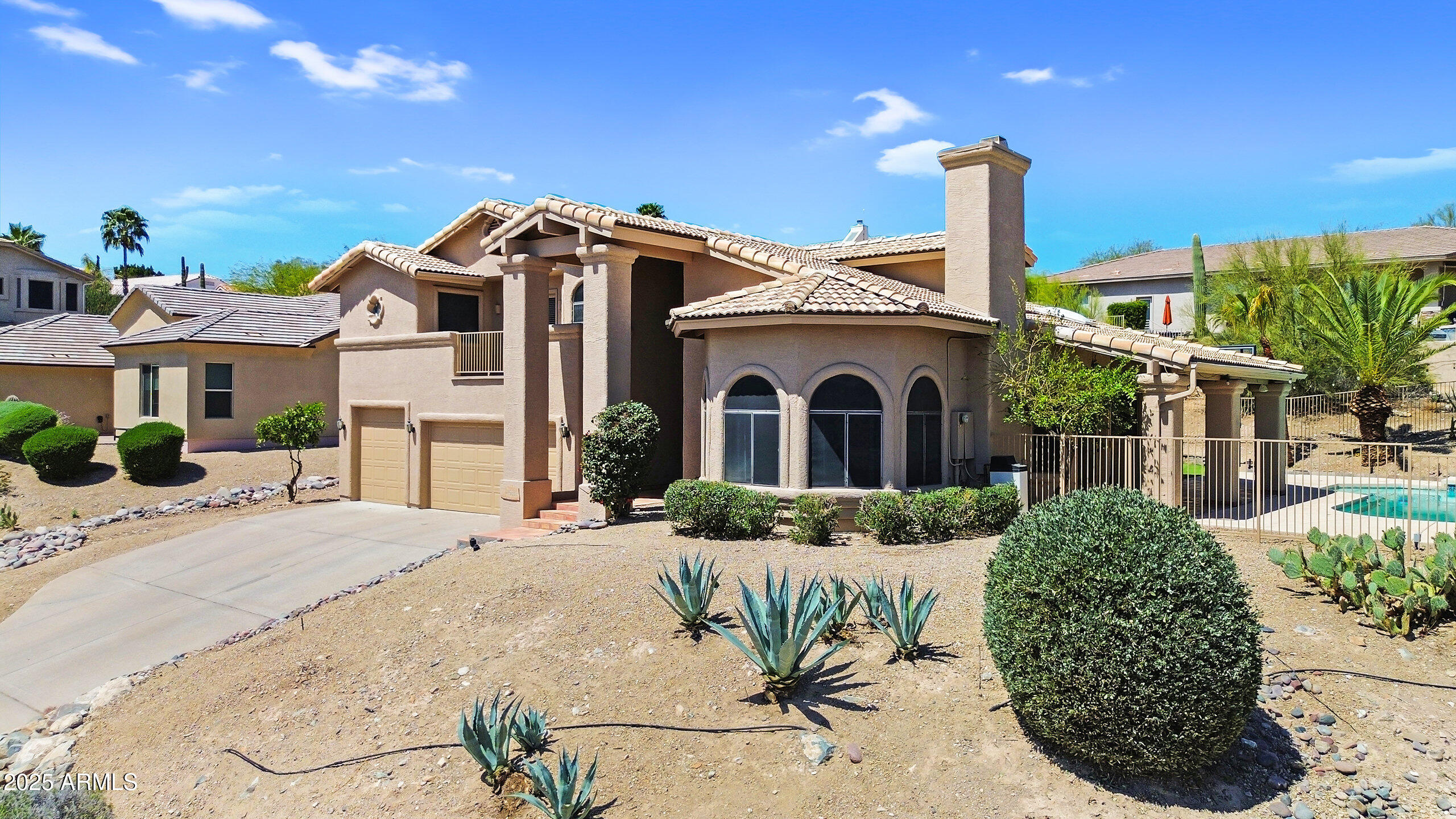 15532 E CAVERN Drive
