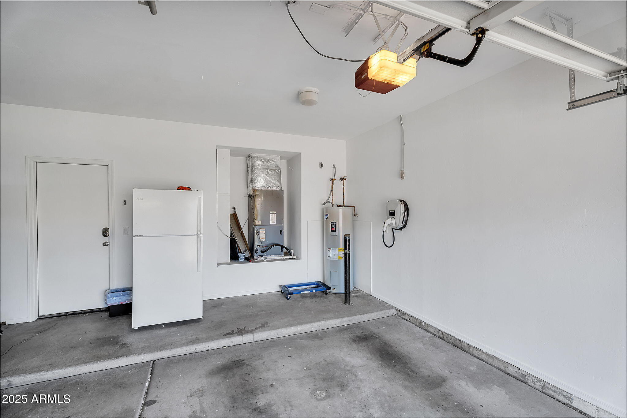 824 W MESQUITE Street
