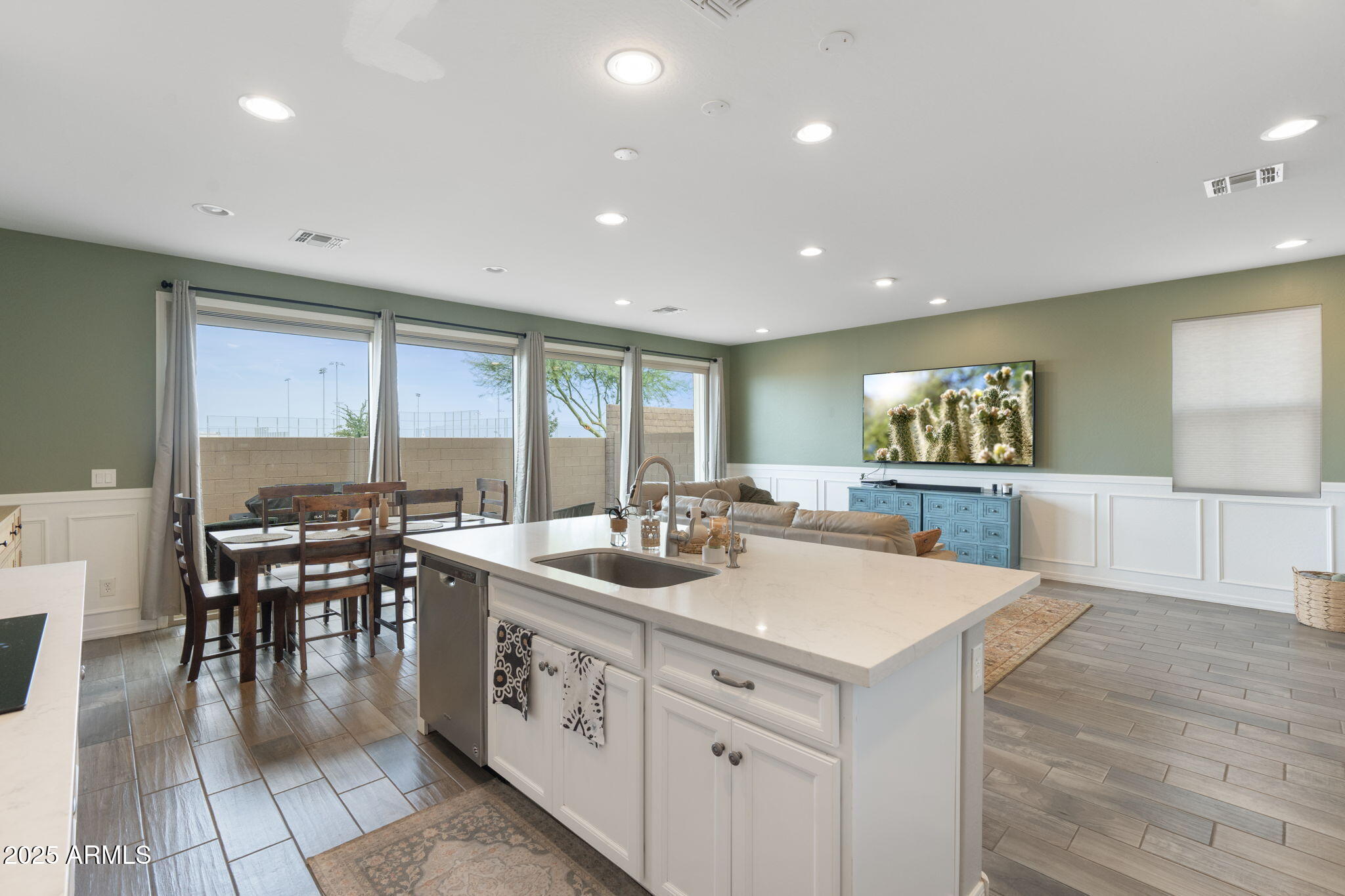 9722 E AXLE Avenue