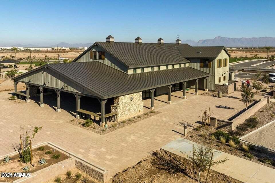 22843 E MAYBERRY Road