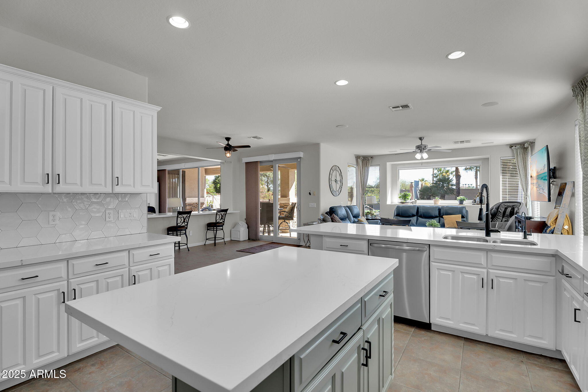 3837 E MEADOWVIEW Drive