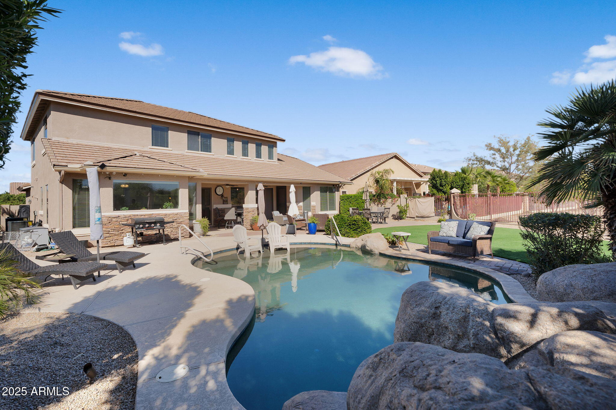 3837 E MEADOWVIEW Drive