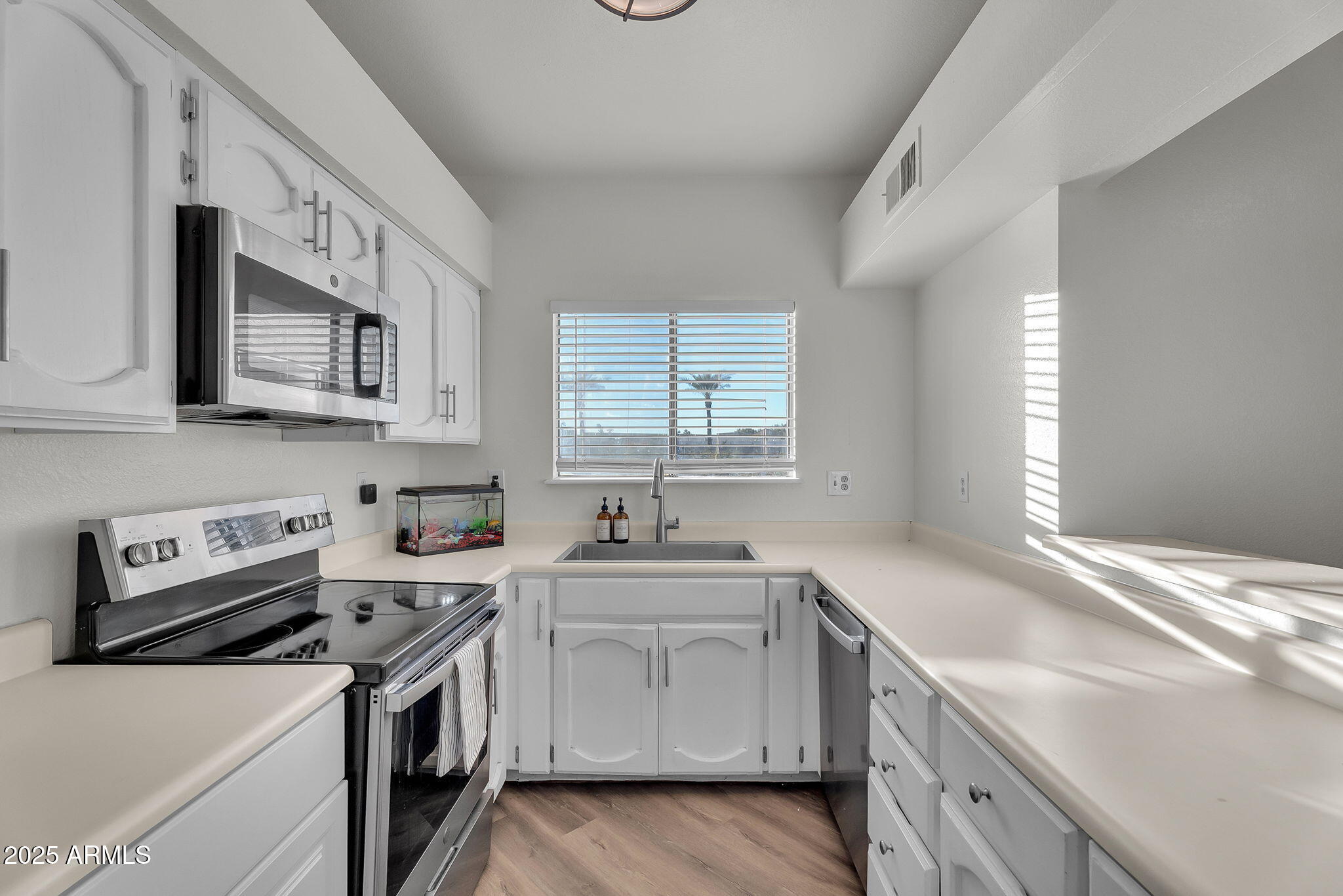 1287 N ALMA SCHOOL Road 210