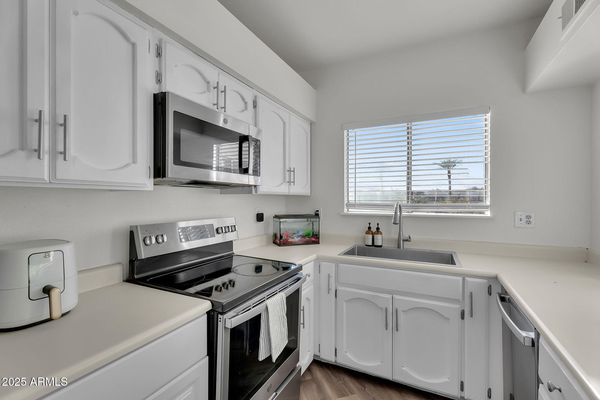 1287 N ALMA SCHOOL Road 210