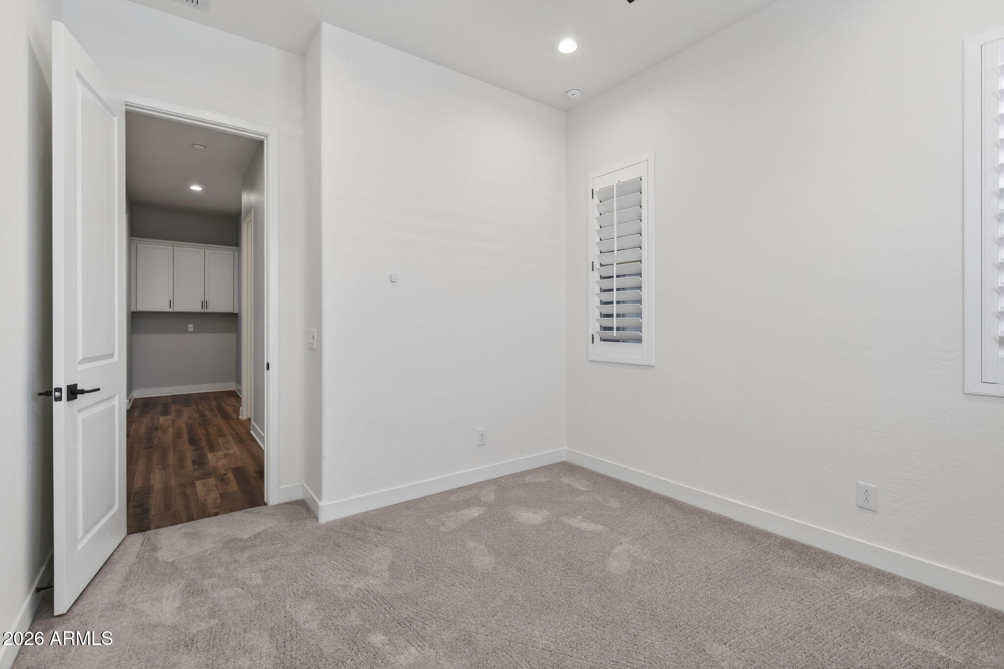 1111 E HOLLAND PARK Drive