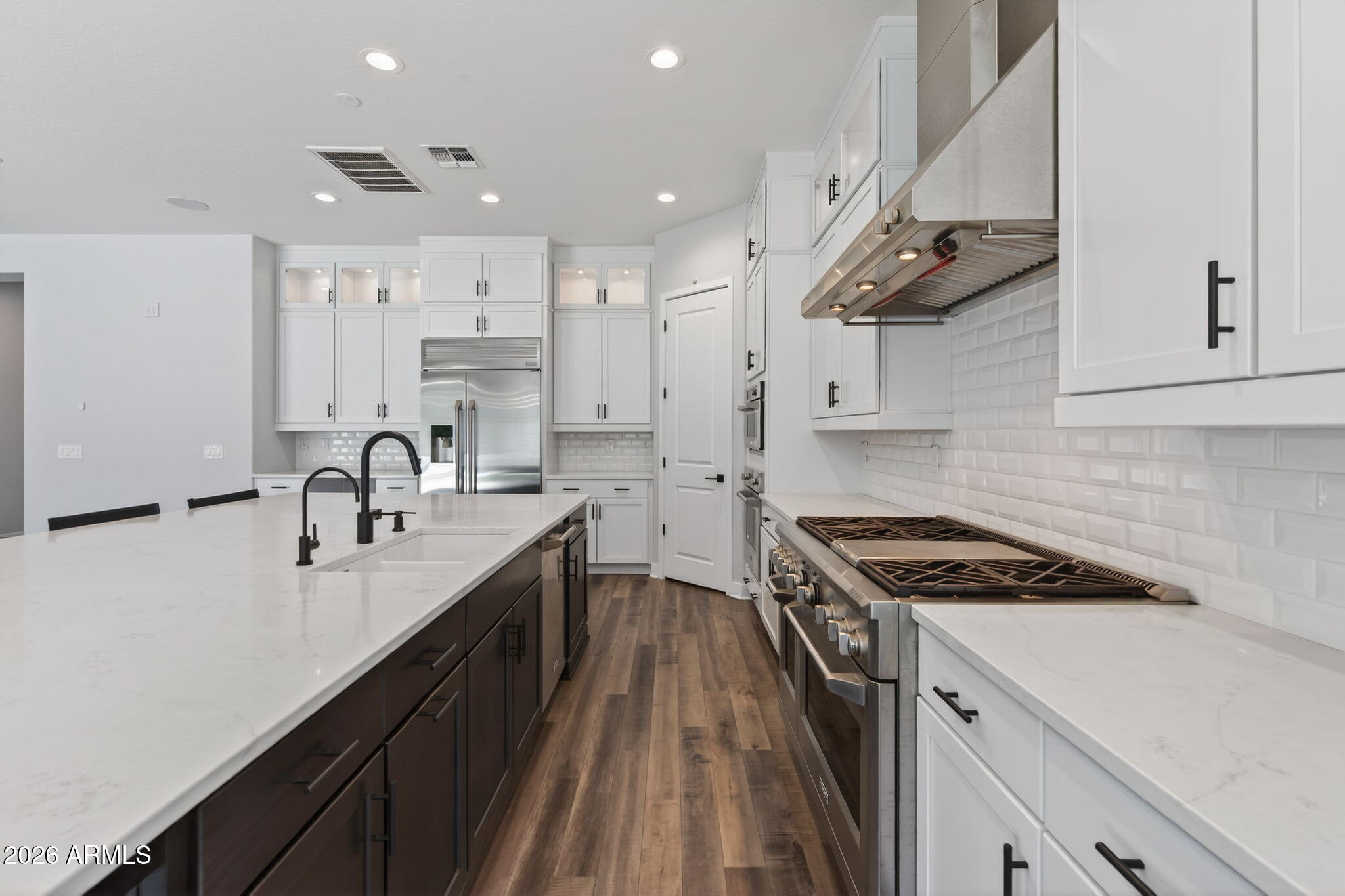 1111 E HOLLAND PARK Drive