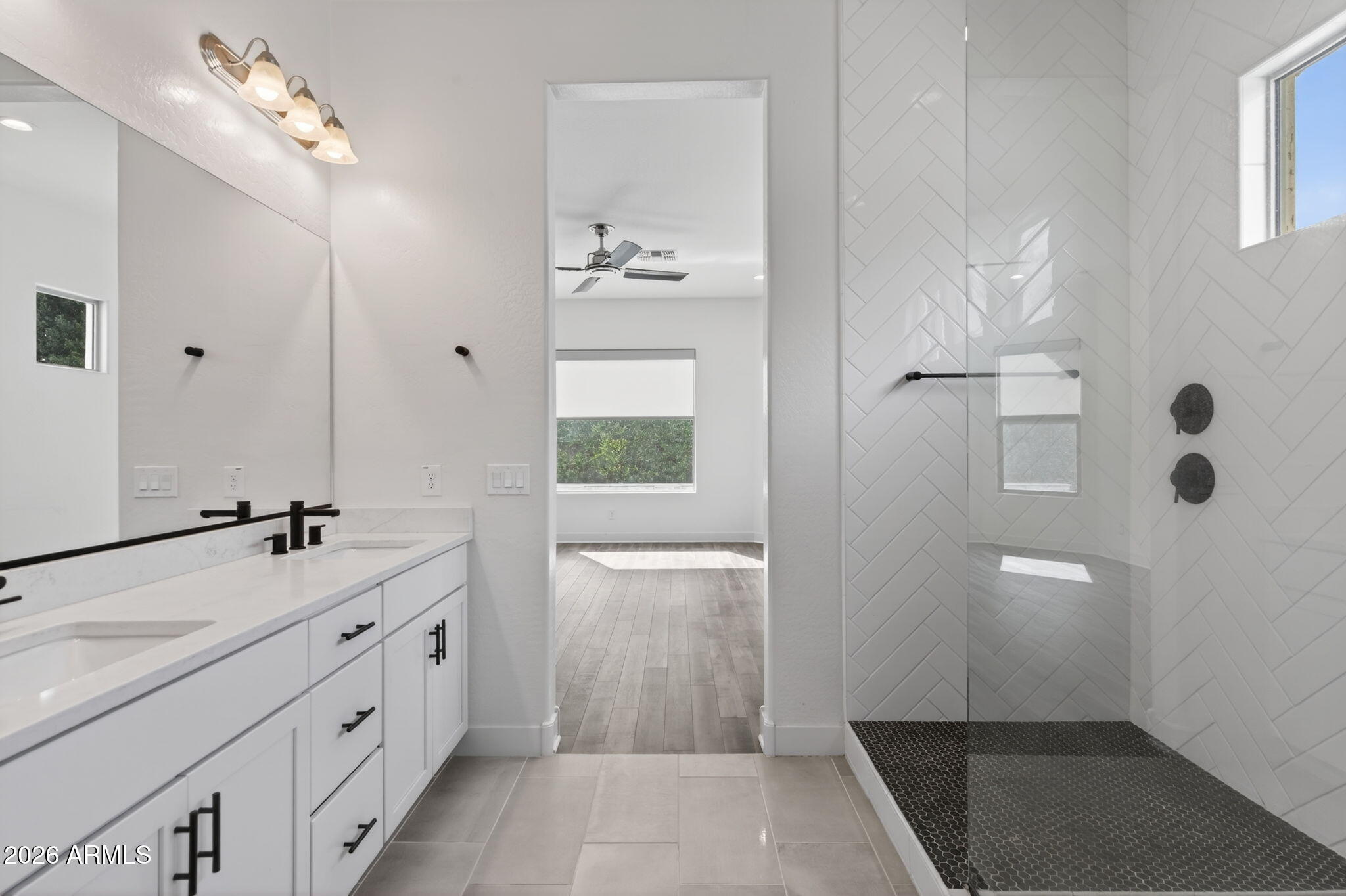 1111 E HOLLAND PARK Drive