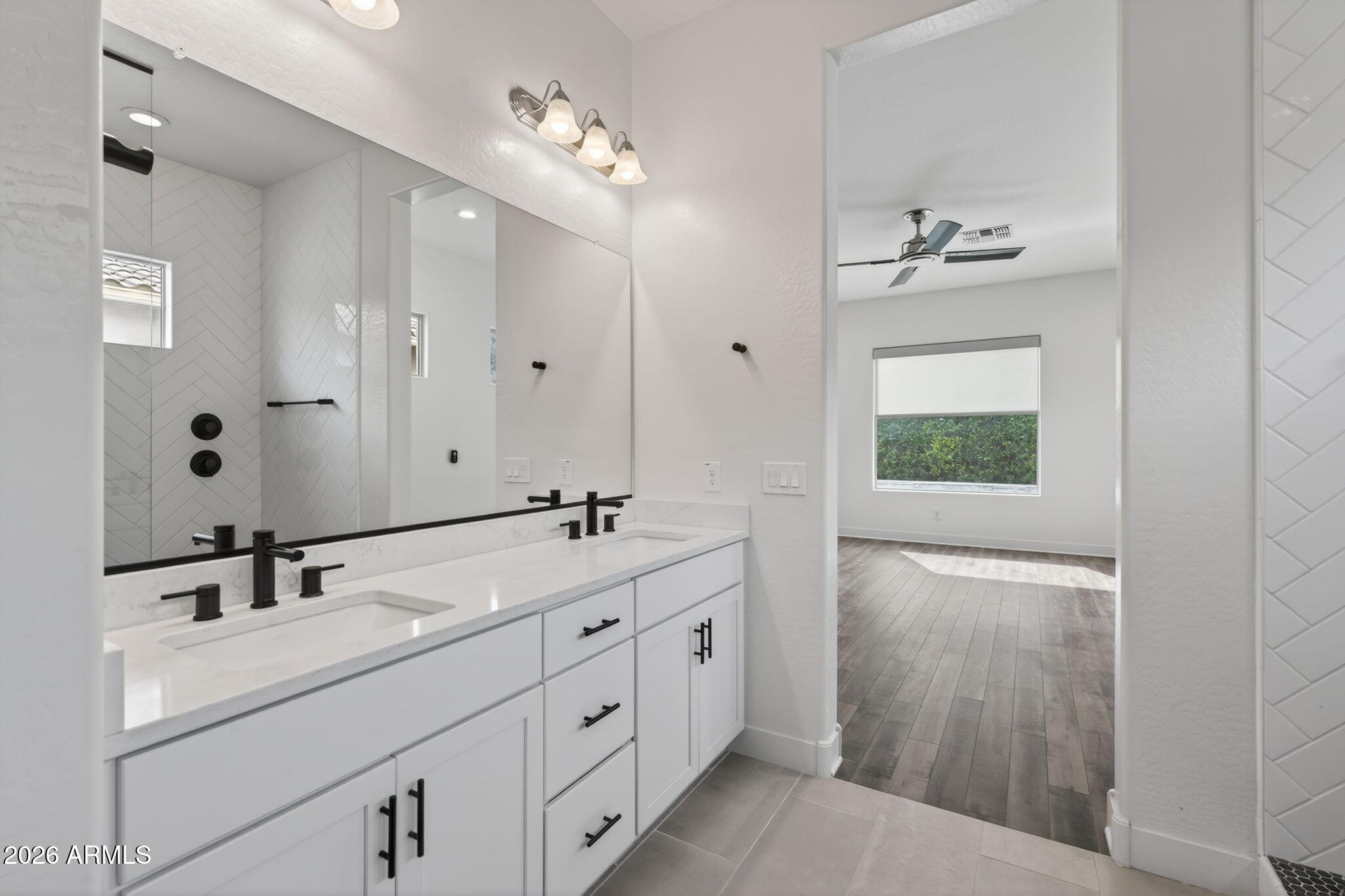 1111 E HOLLAND PARK Drive