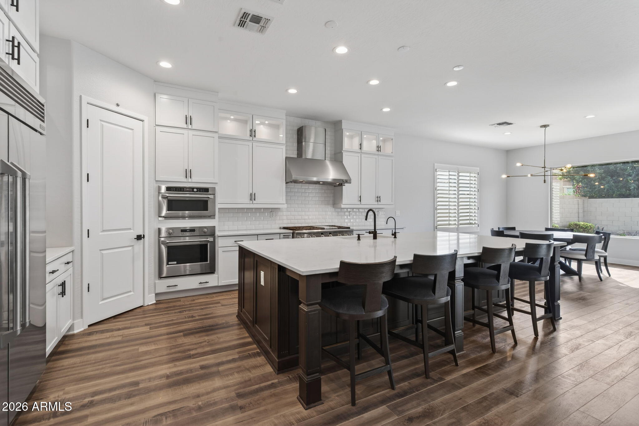 1111 E HOLLAND PARK Drive