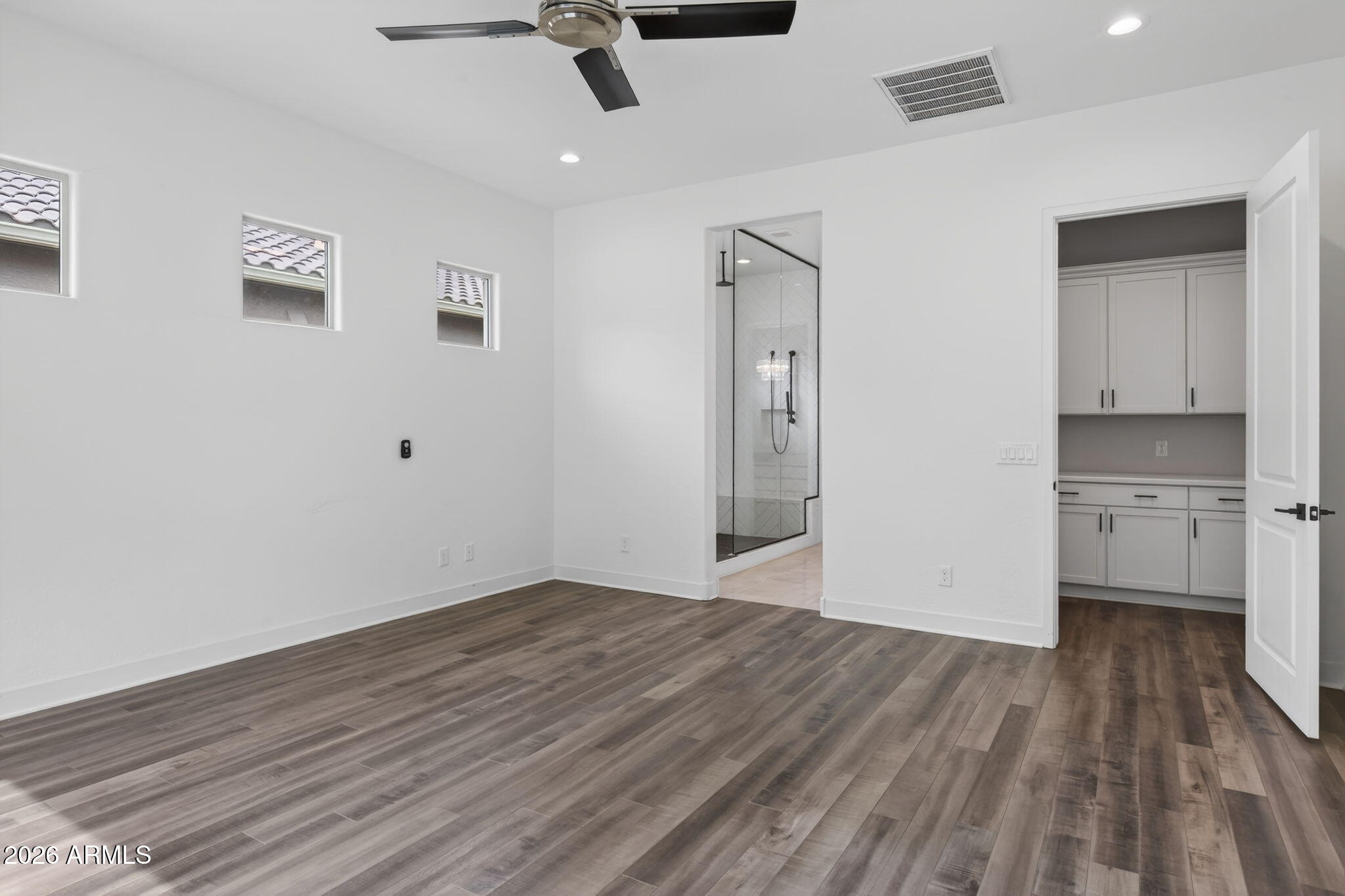 1111 E HOLLAND PARK Drive