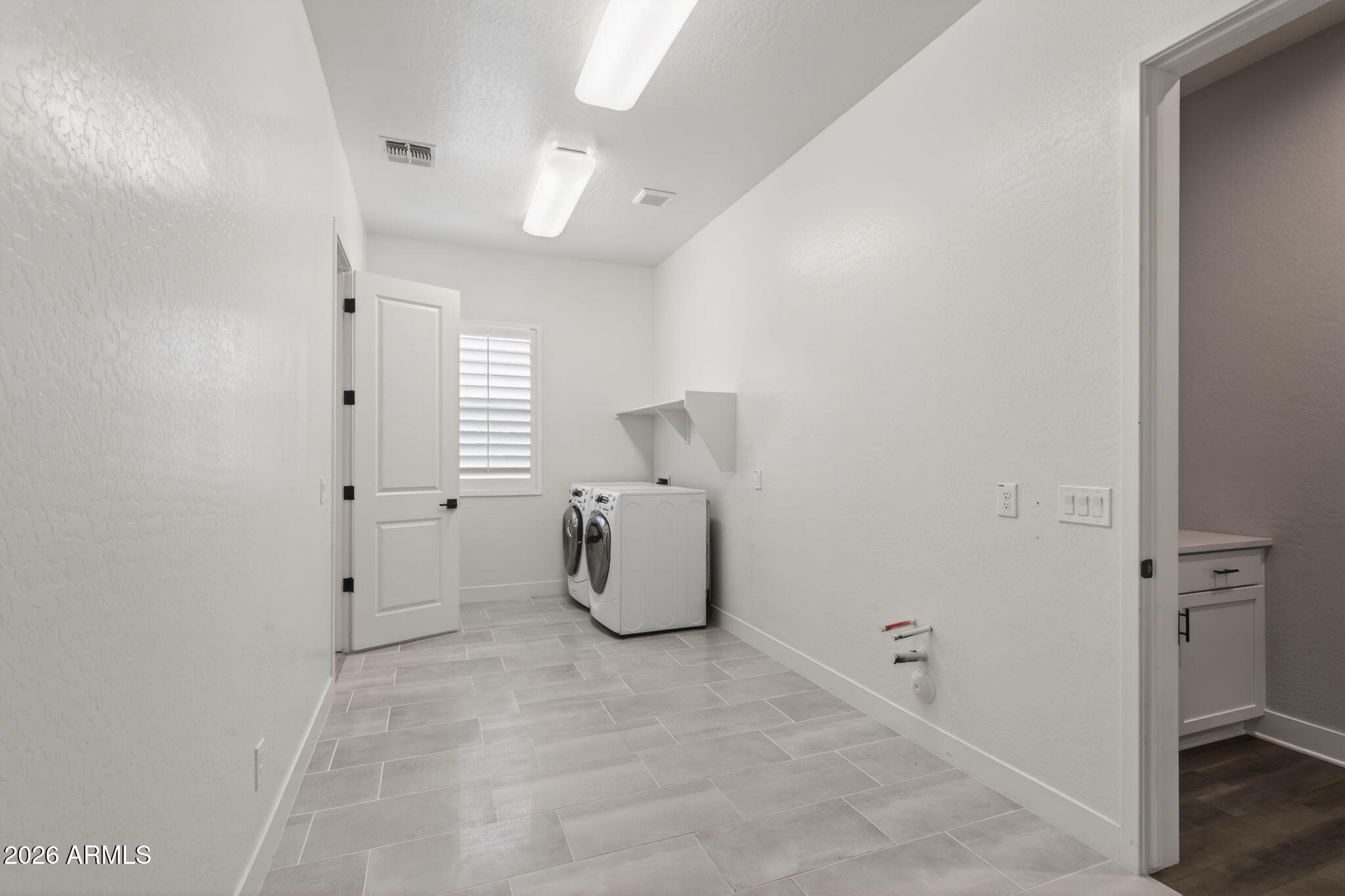 1111 E HOLLAND PARK Drive