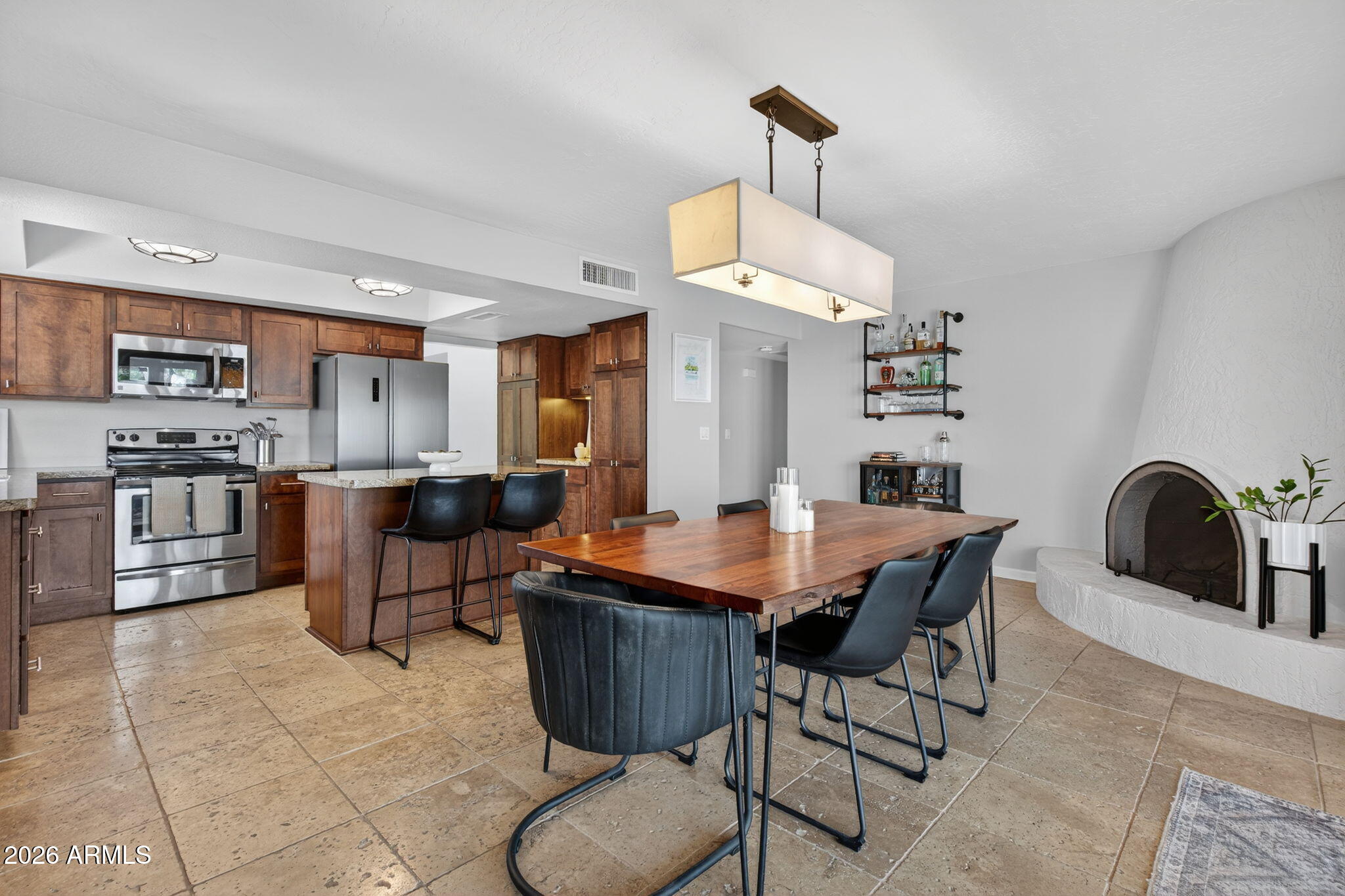 7817 N VIA DEL MUNDO