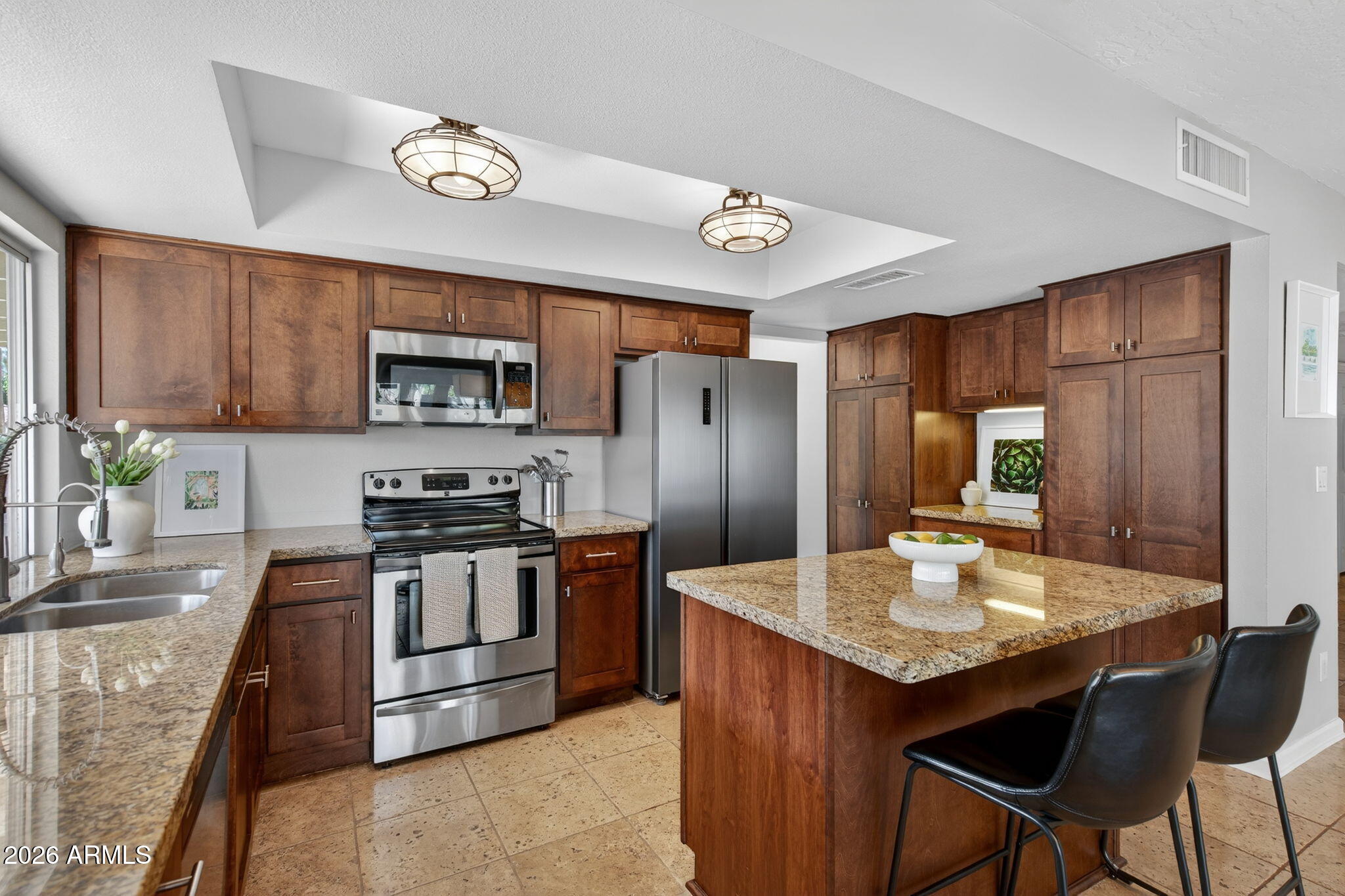 7817 N VIA DEL MUNDO