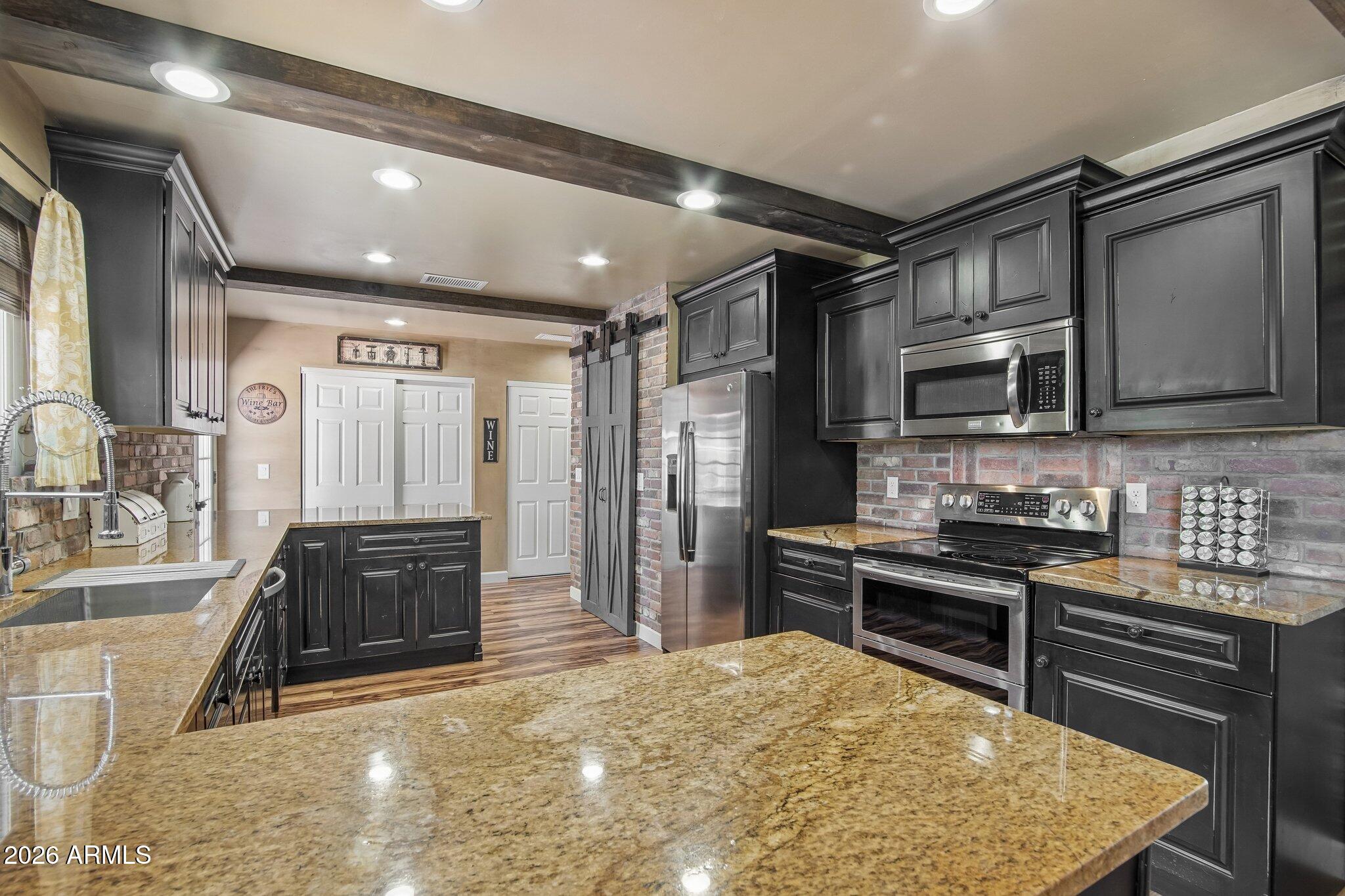 222 E SILVER CREEK Road