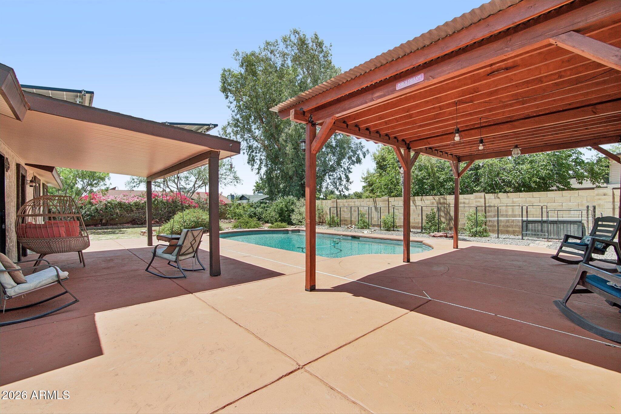 222 E SILVER CREEK Road