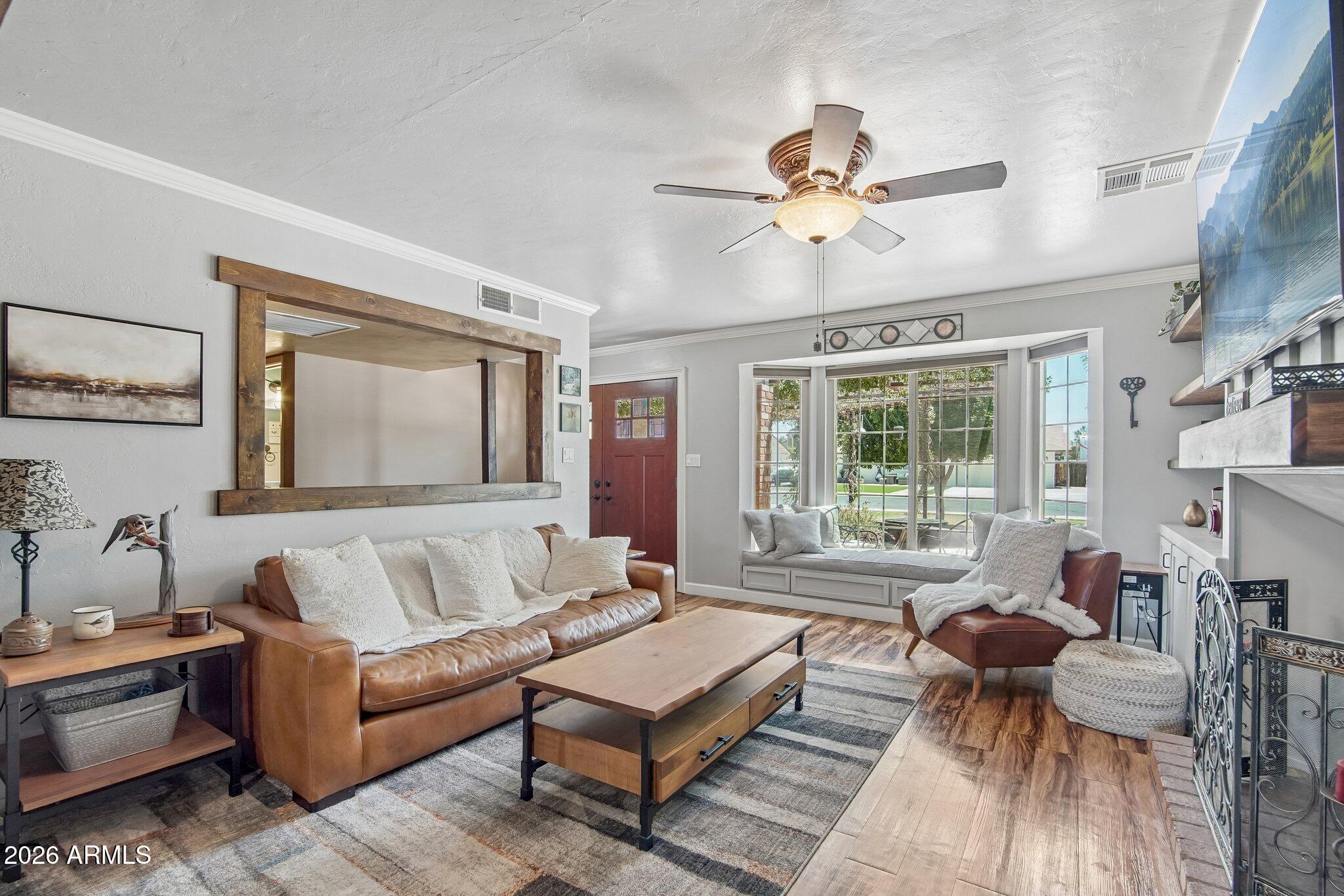 222 E SILVER CREEK Road