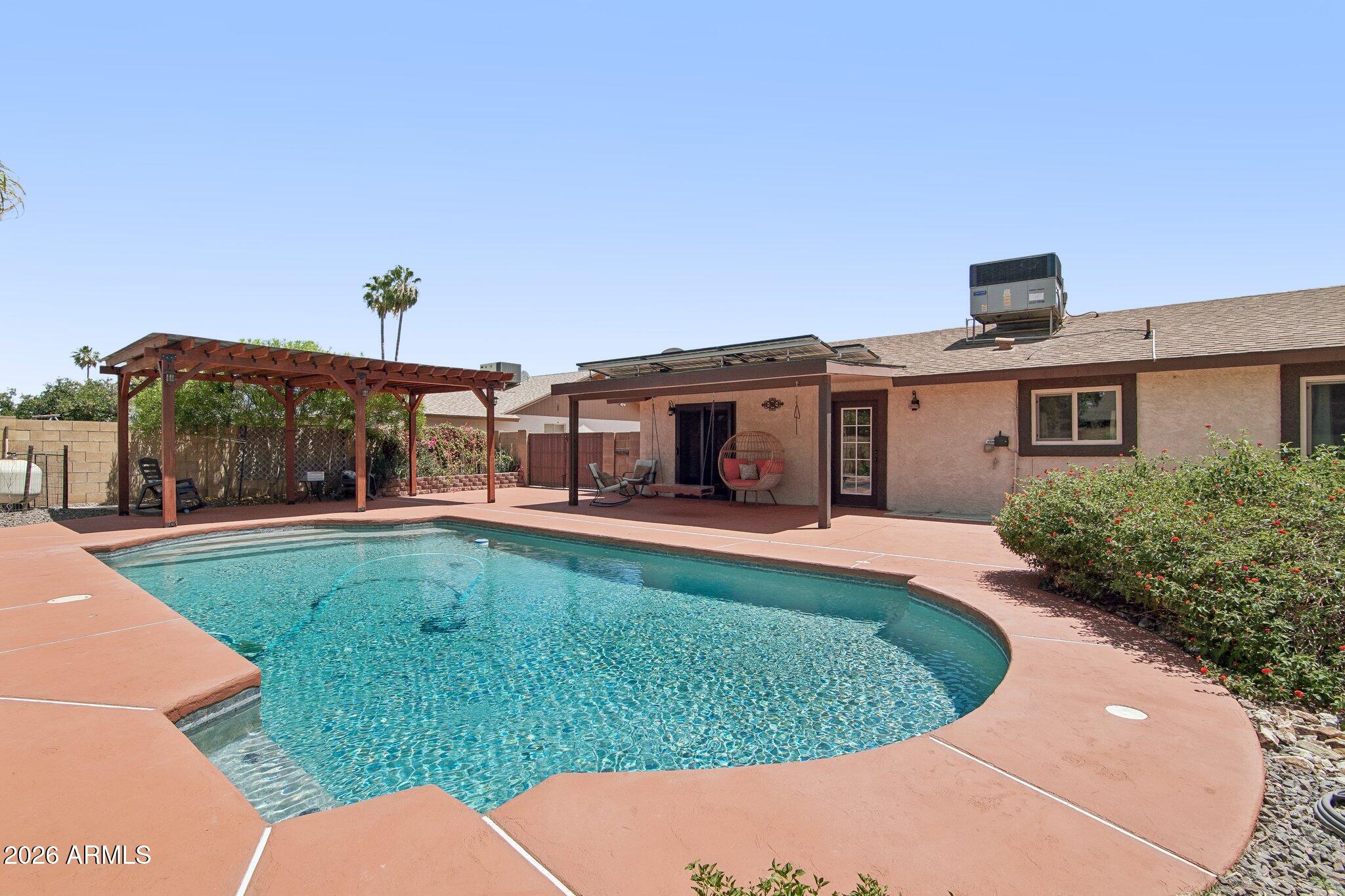 222 E SILVER CREEK Road