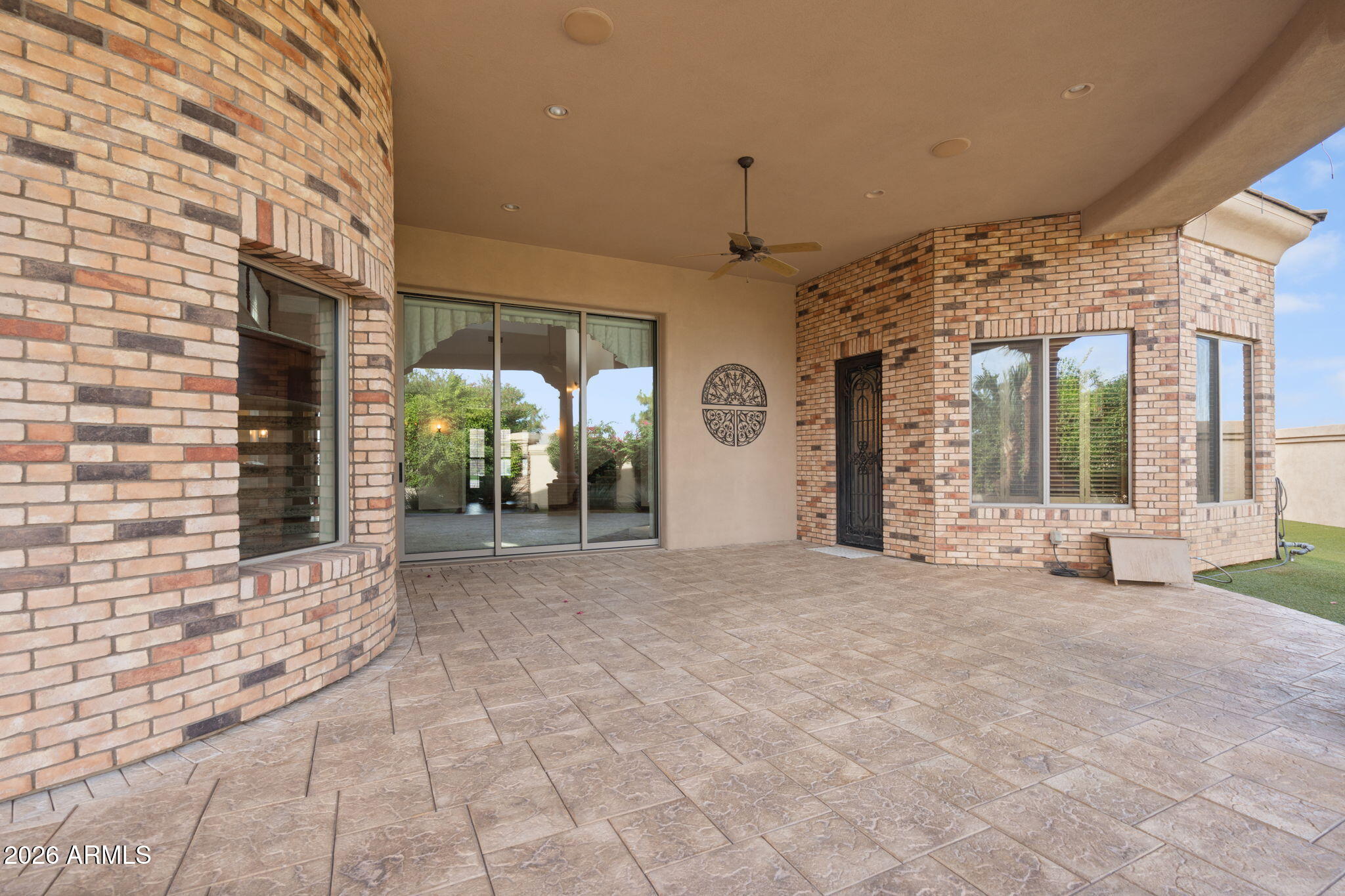 4255 W LINDBERGH Way