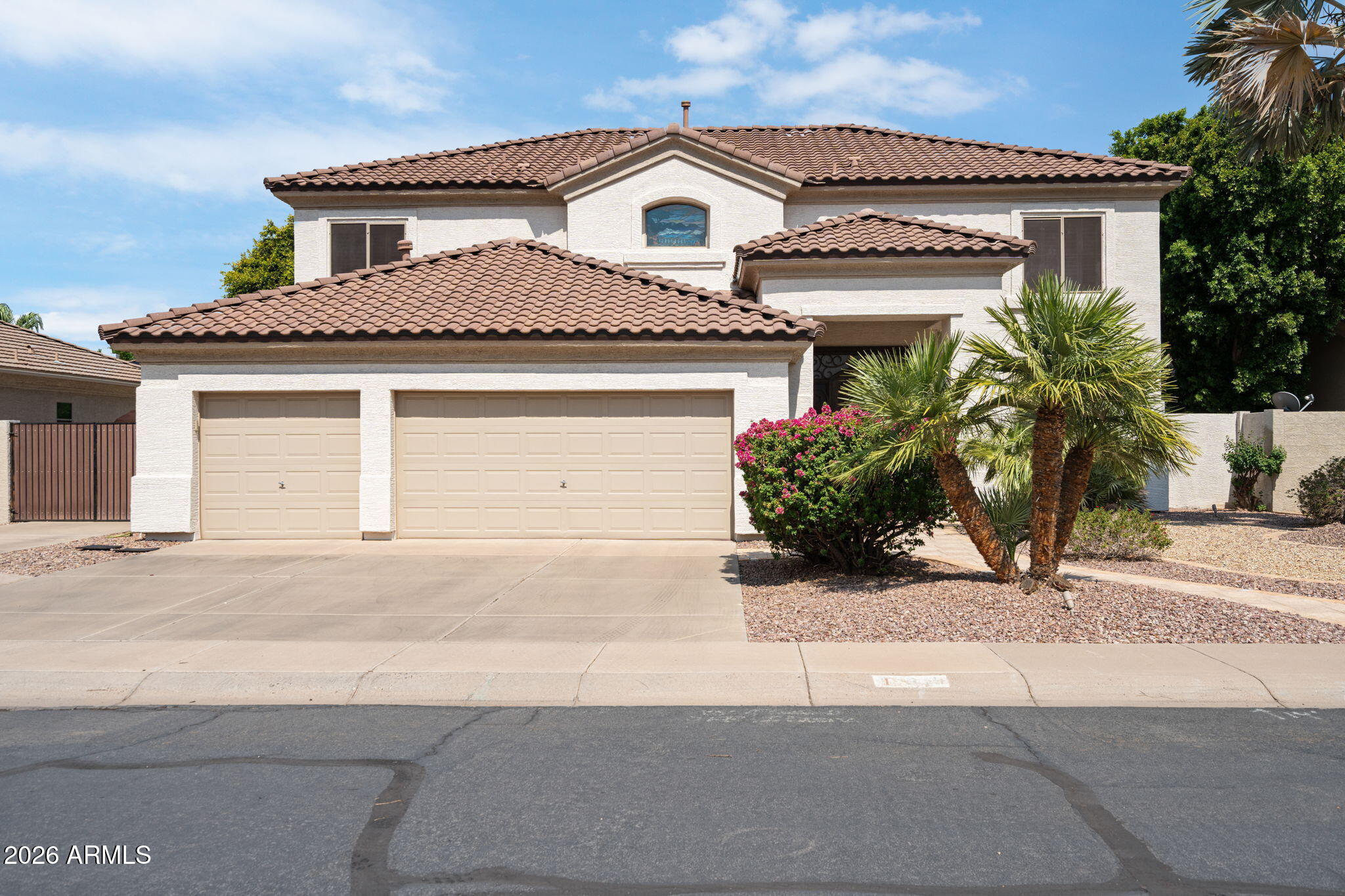 641 S BOULDER Court