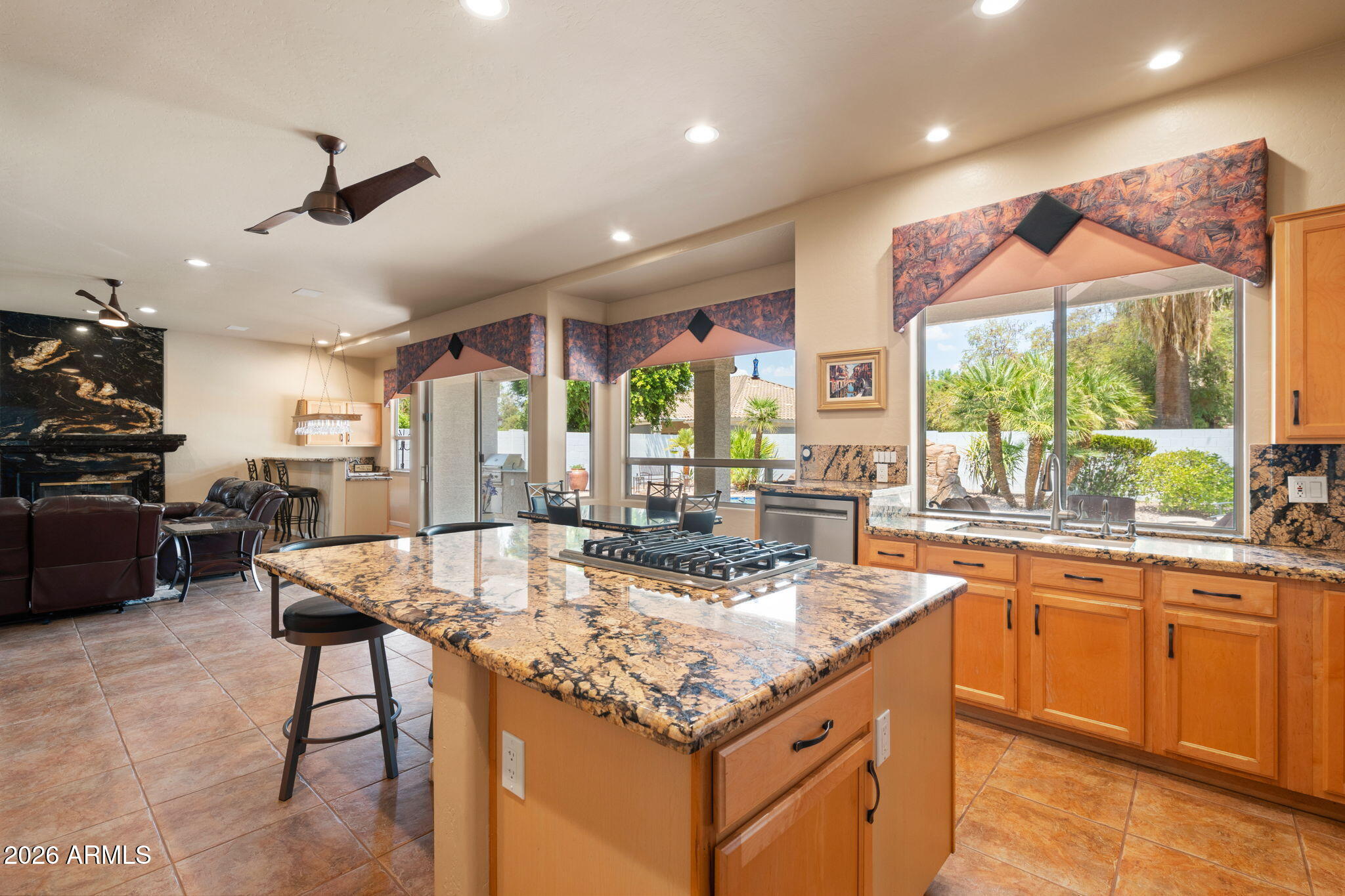 641 S BOULDER Court