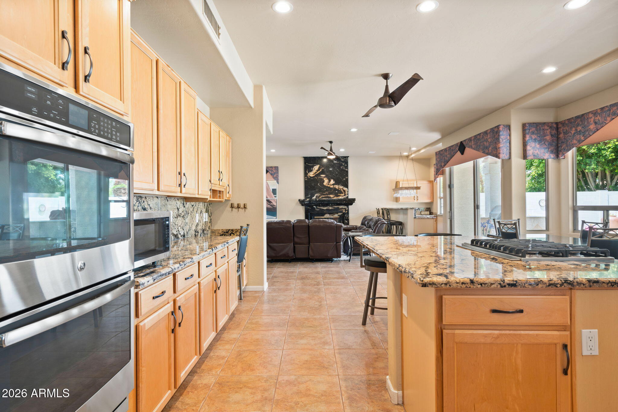 641 S BOULDER Court