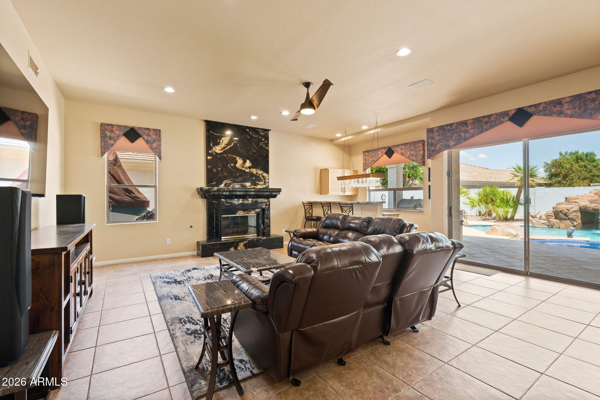 641 S BOULDER Court