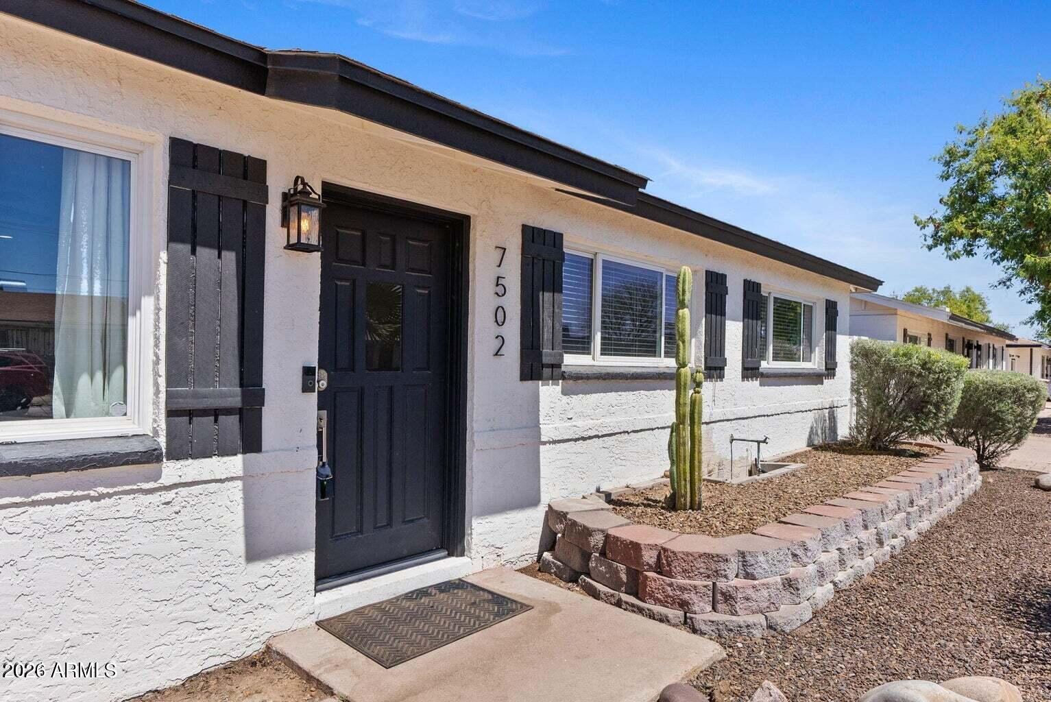 7502 E PIERCE Street