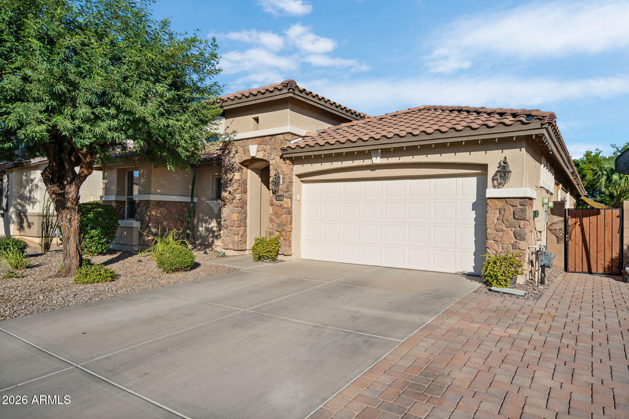 2351 S GLEN Drive