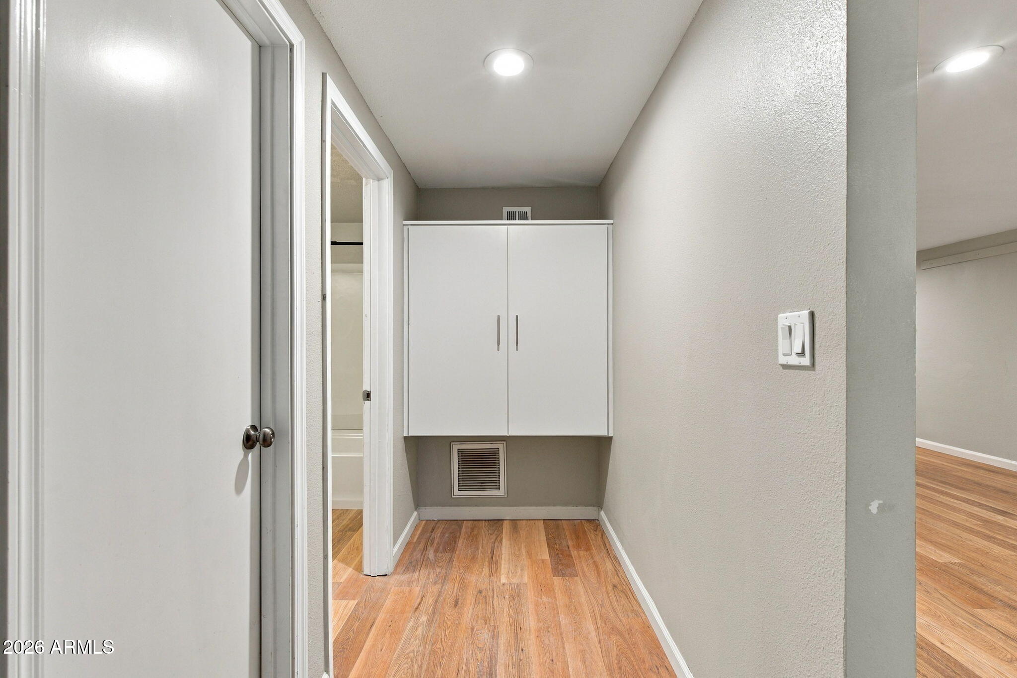 1040 S GRAND