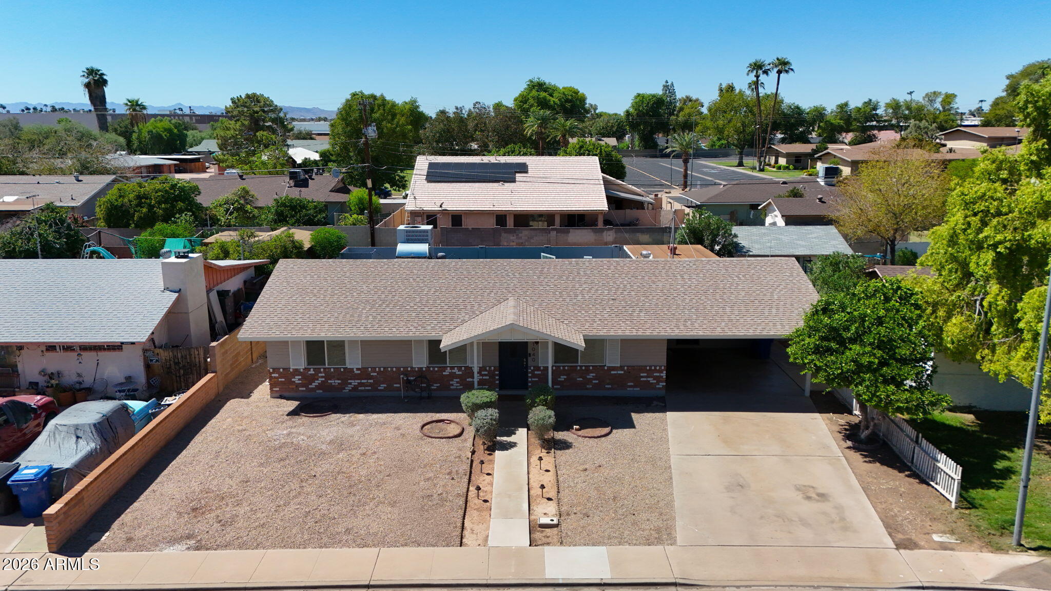 1040 S GRAND
