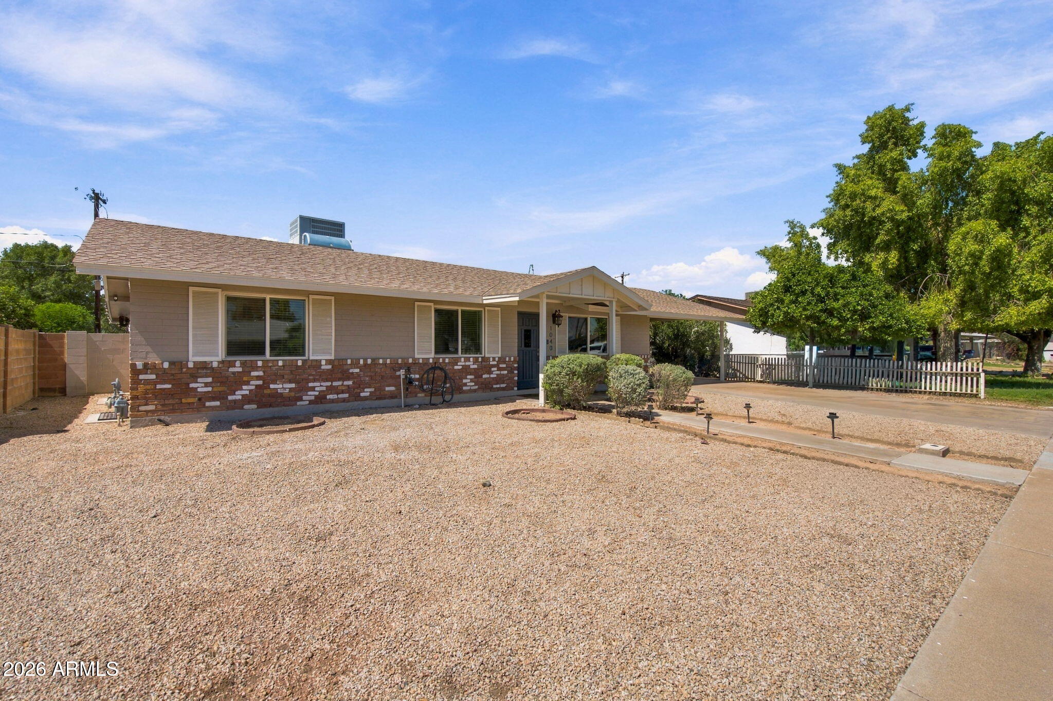 1040 S GRAND