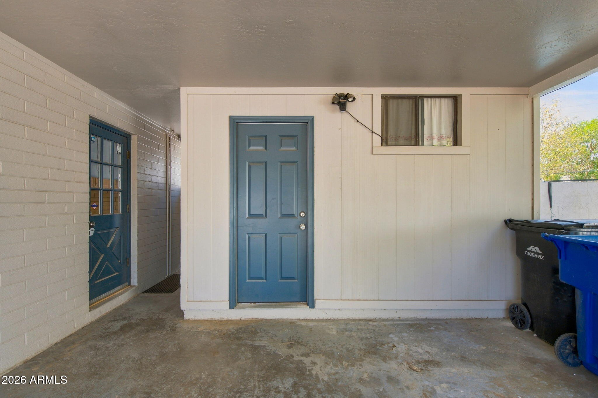 1040 S GRAND