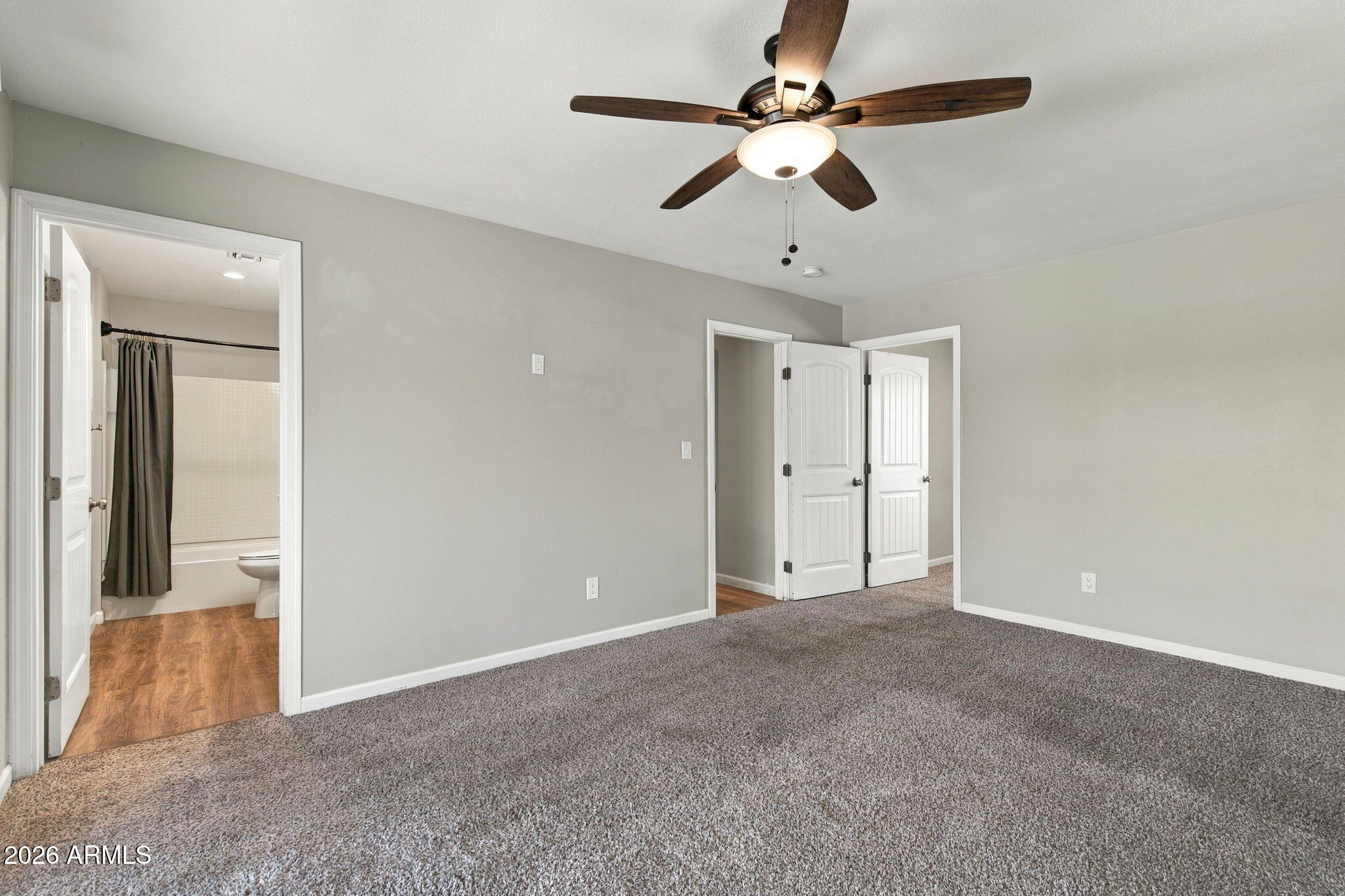 1040 S GRAND