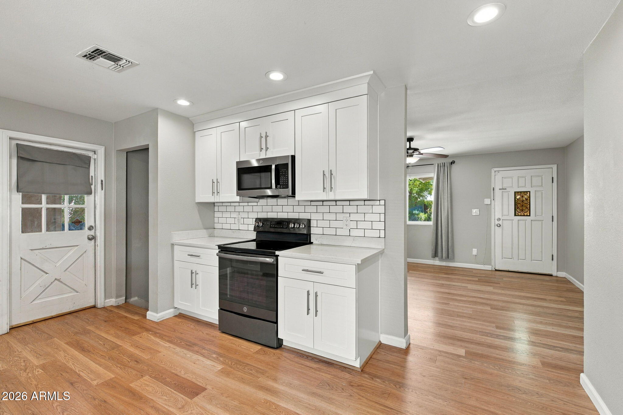 1040 S GRAND