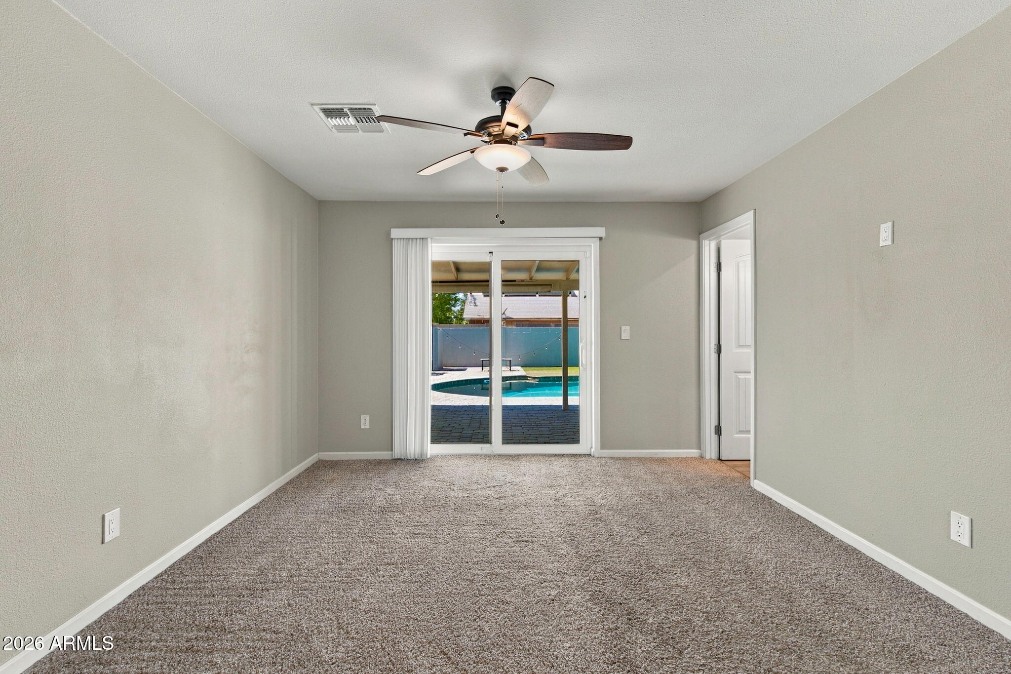 1040 S GRAND