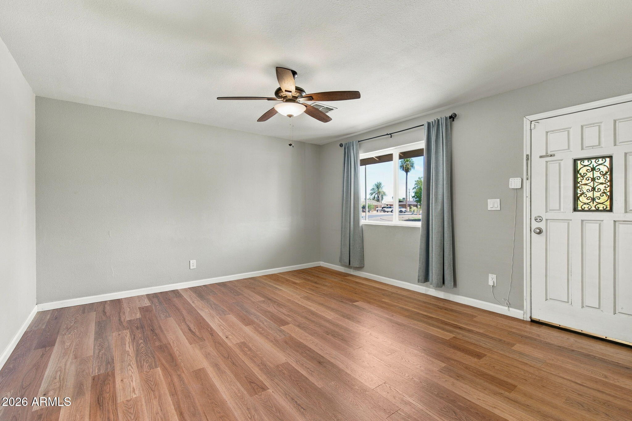 1040 S GRAND