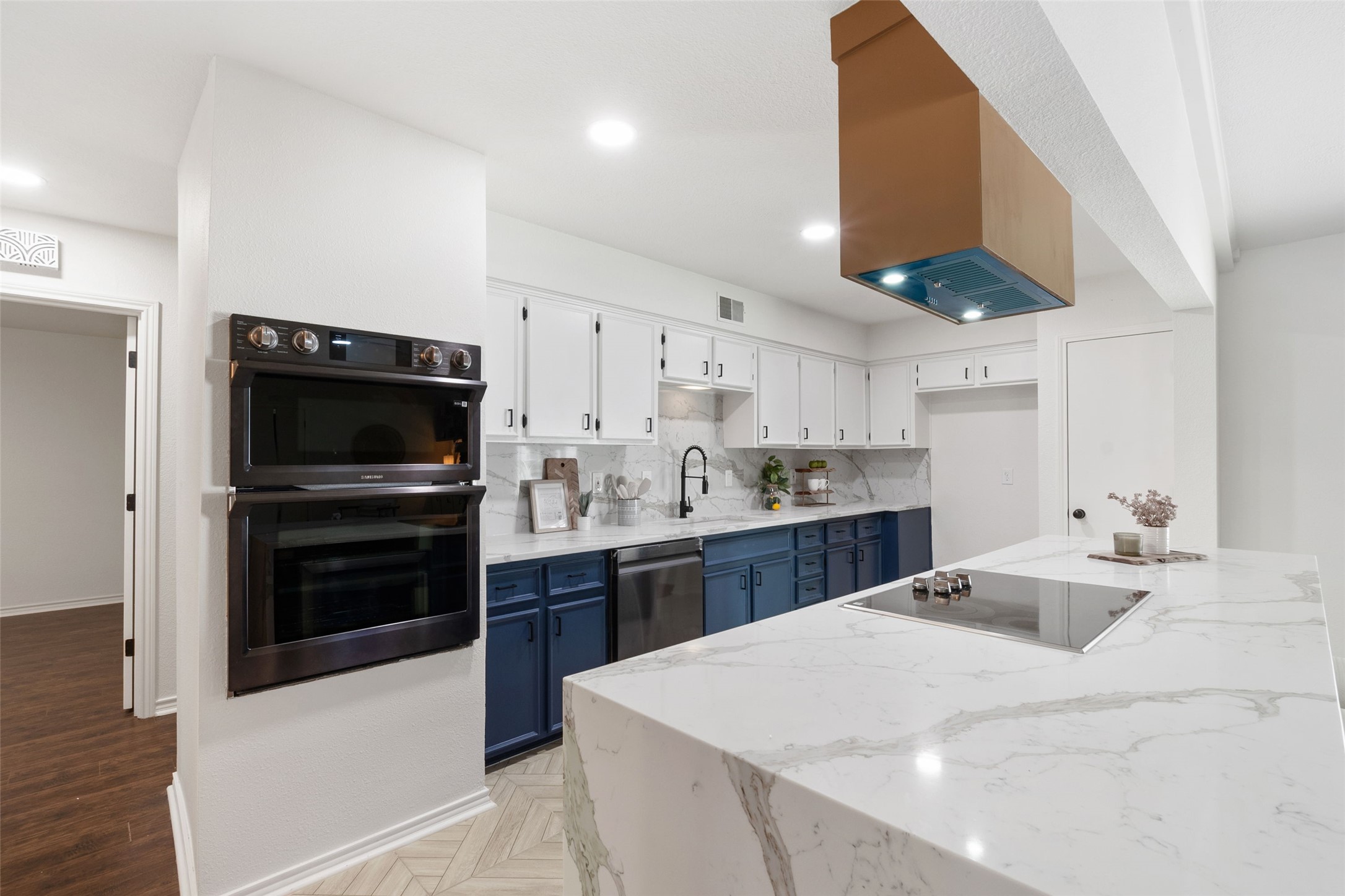 2523 Little Creek Drive