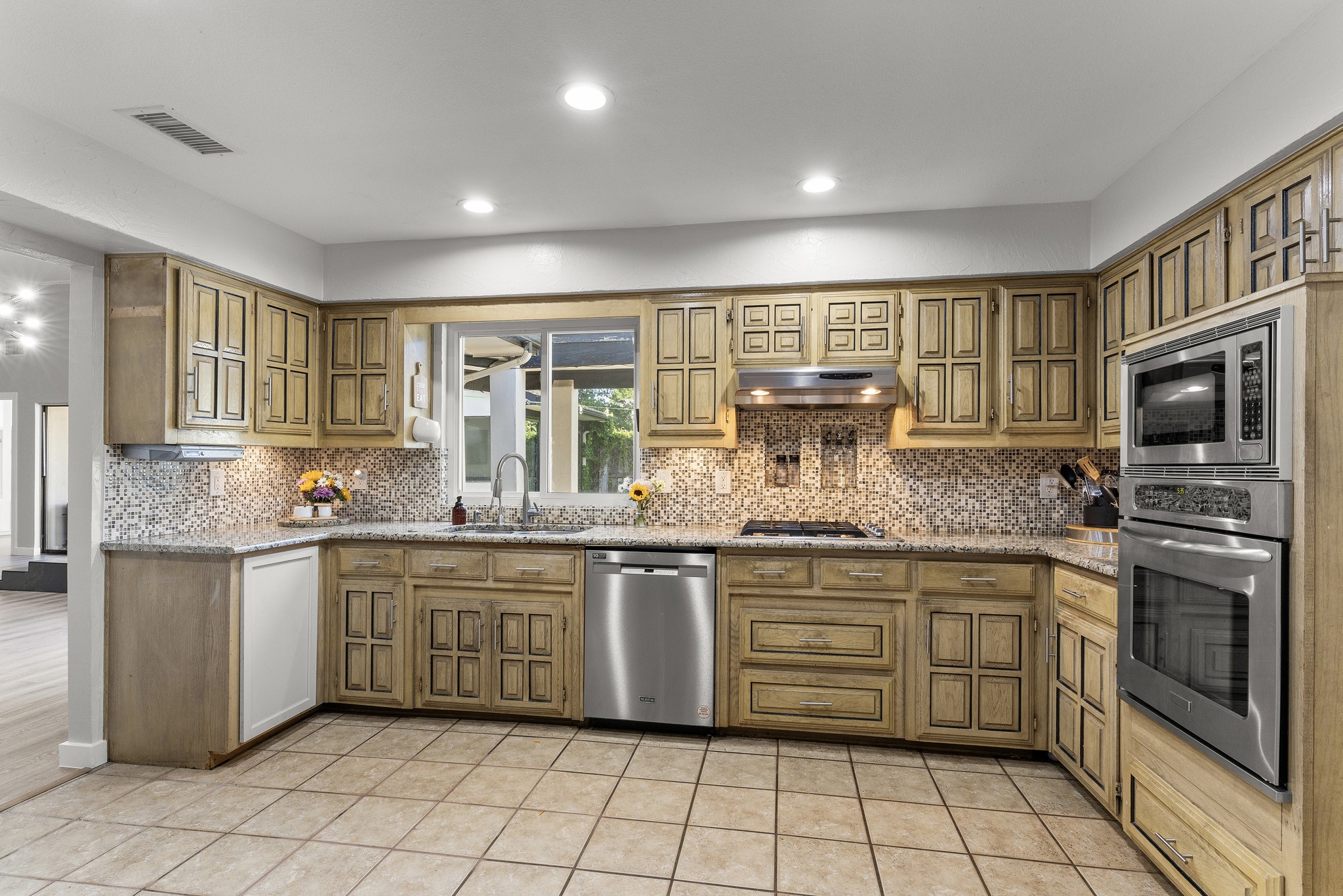 16831 Thomas Chapel Drive