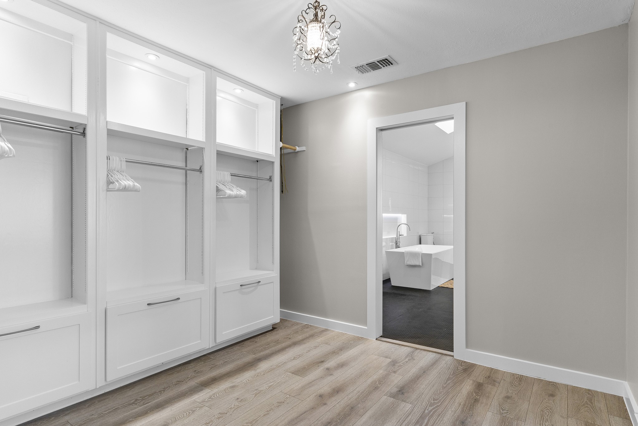 16831 Thomas Chapel Drive