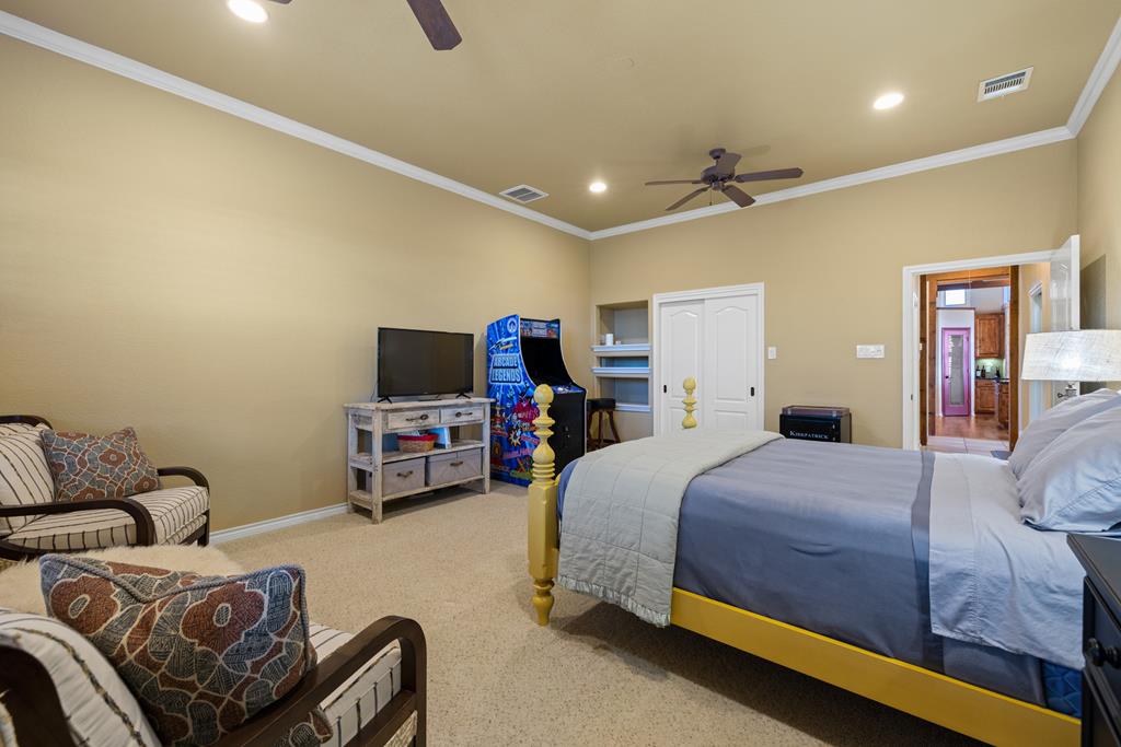 169 Royal Oaks Hill