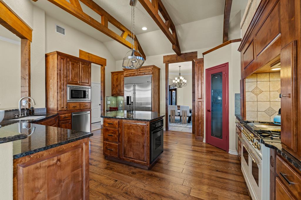 169 Royal Oaks Hill