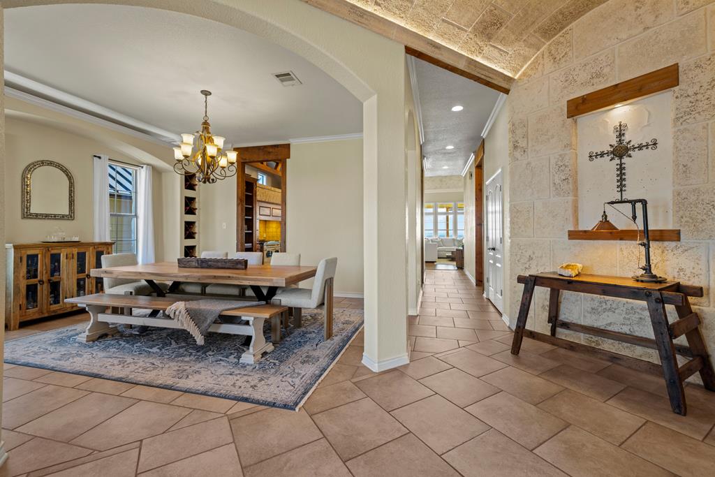 169 Royal Oaks Hill